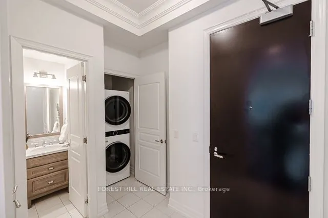 20 Burkebrook Place #502