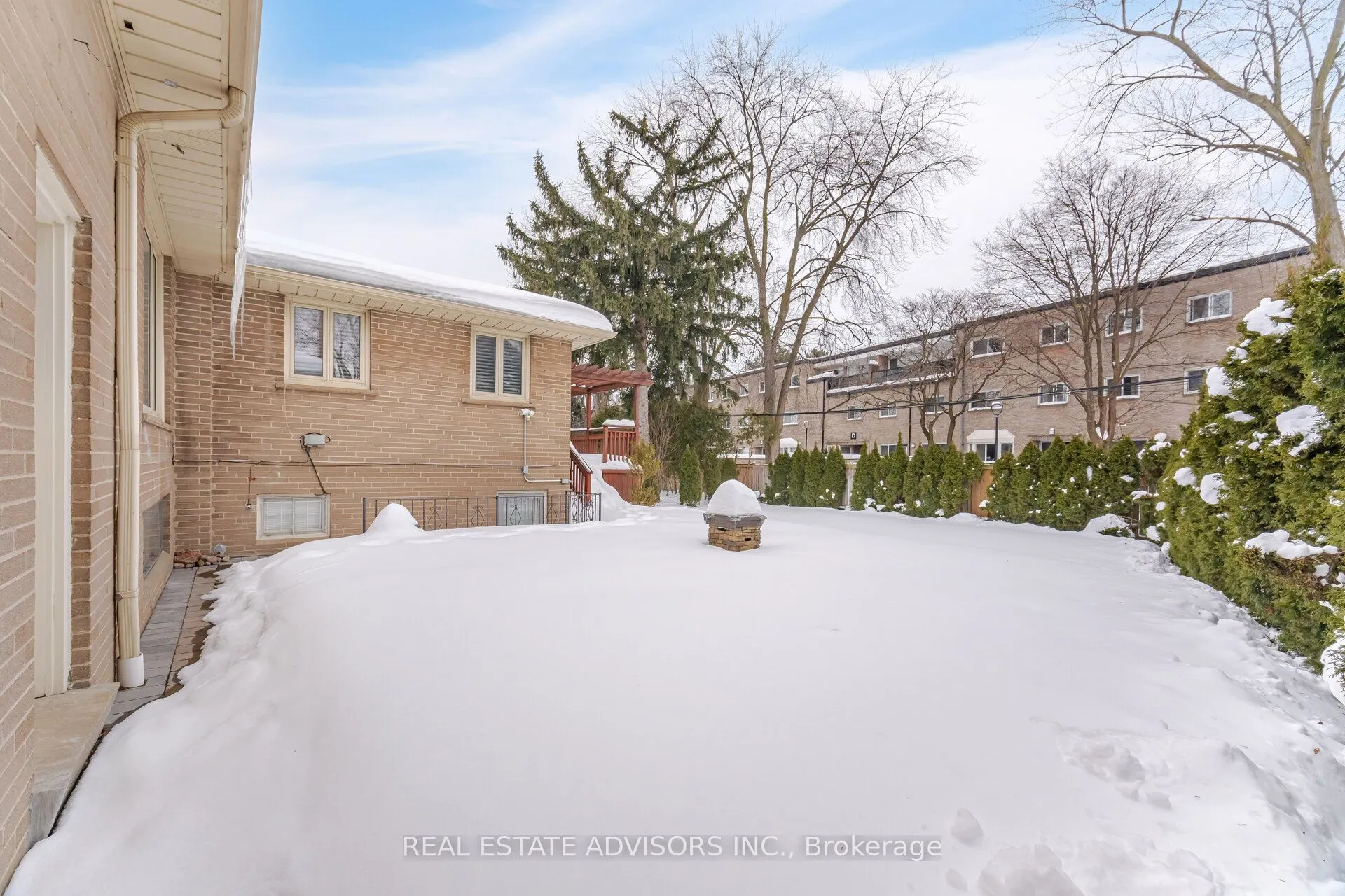 7 Foxwarren Drive
