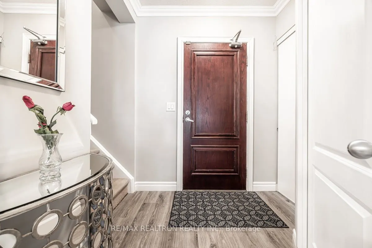 9 Greenbriar Road #306