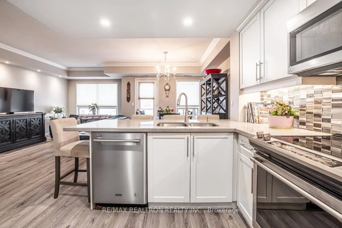 9 Greenbriar Road #306
