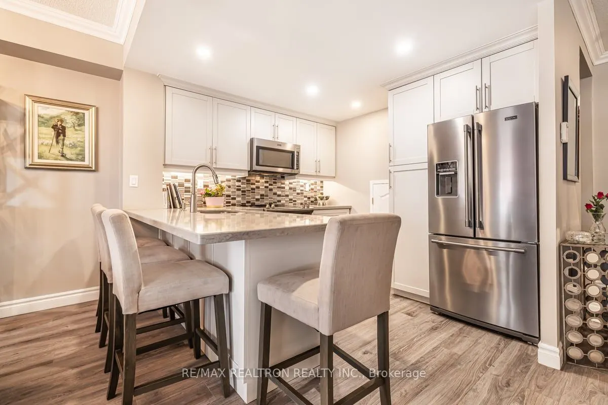 9 Greenbriar Road #306