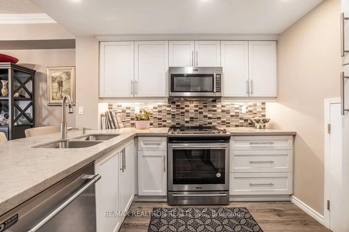 9 Greenbriar Road #306