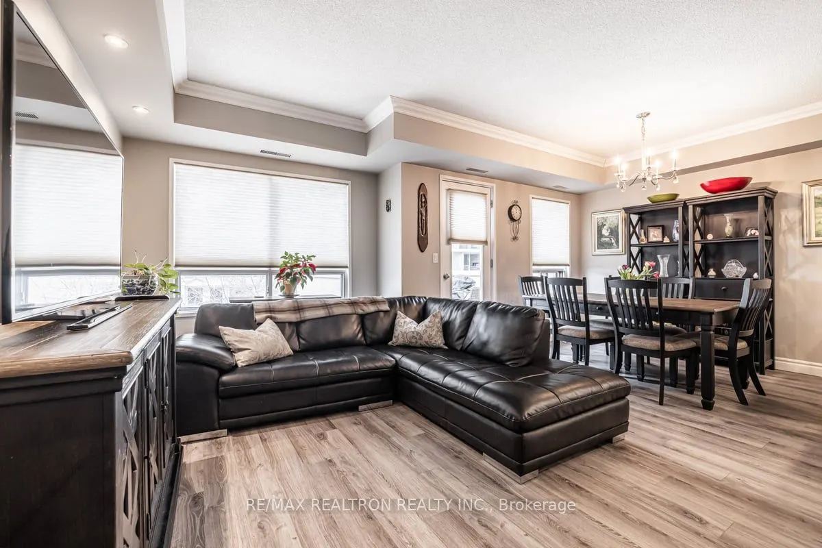 9 Greenbriar Road #306