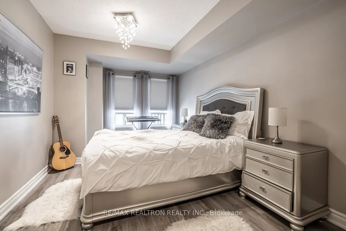 9 Greenbriar Road #306