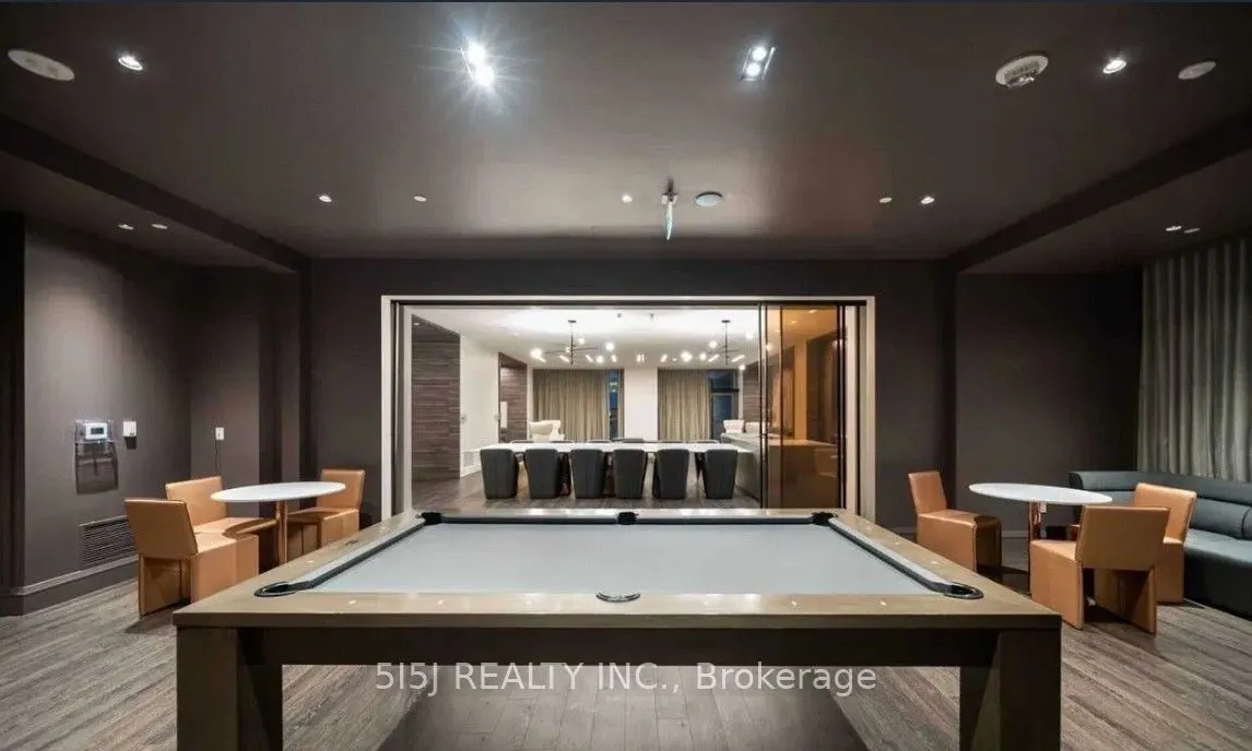39 Roehampton Avenue #3708