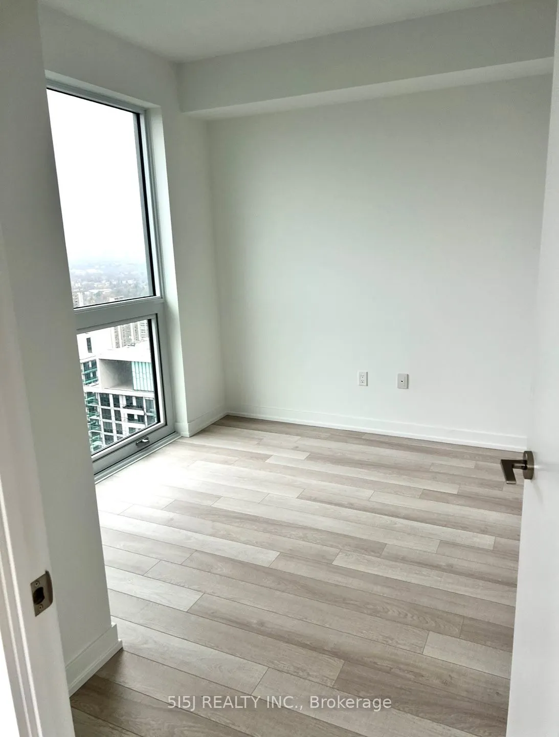 39 Roehampton Avenue #3708