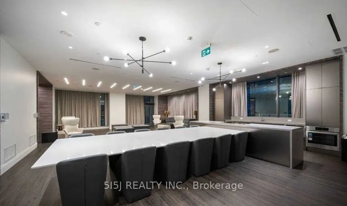 39 Roehampton Avenue #3708