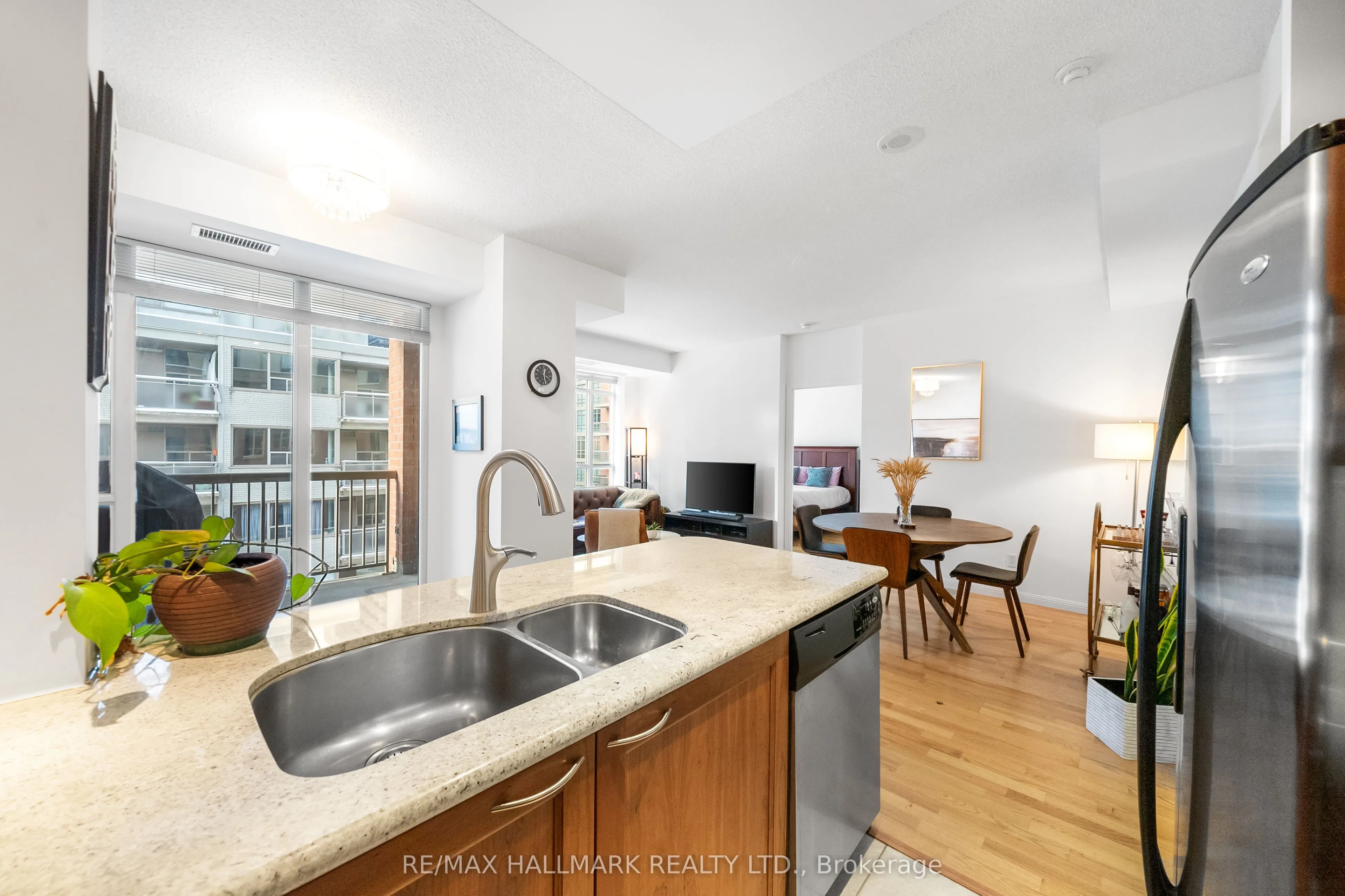 900 Mount Pleasant Road #426