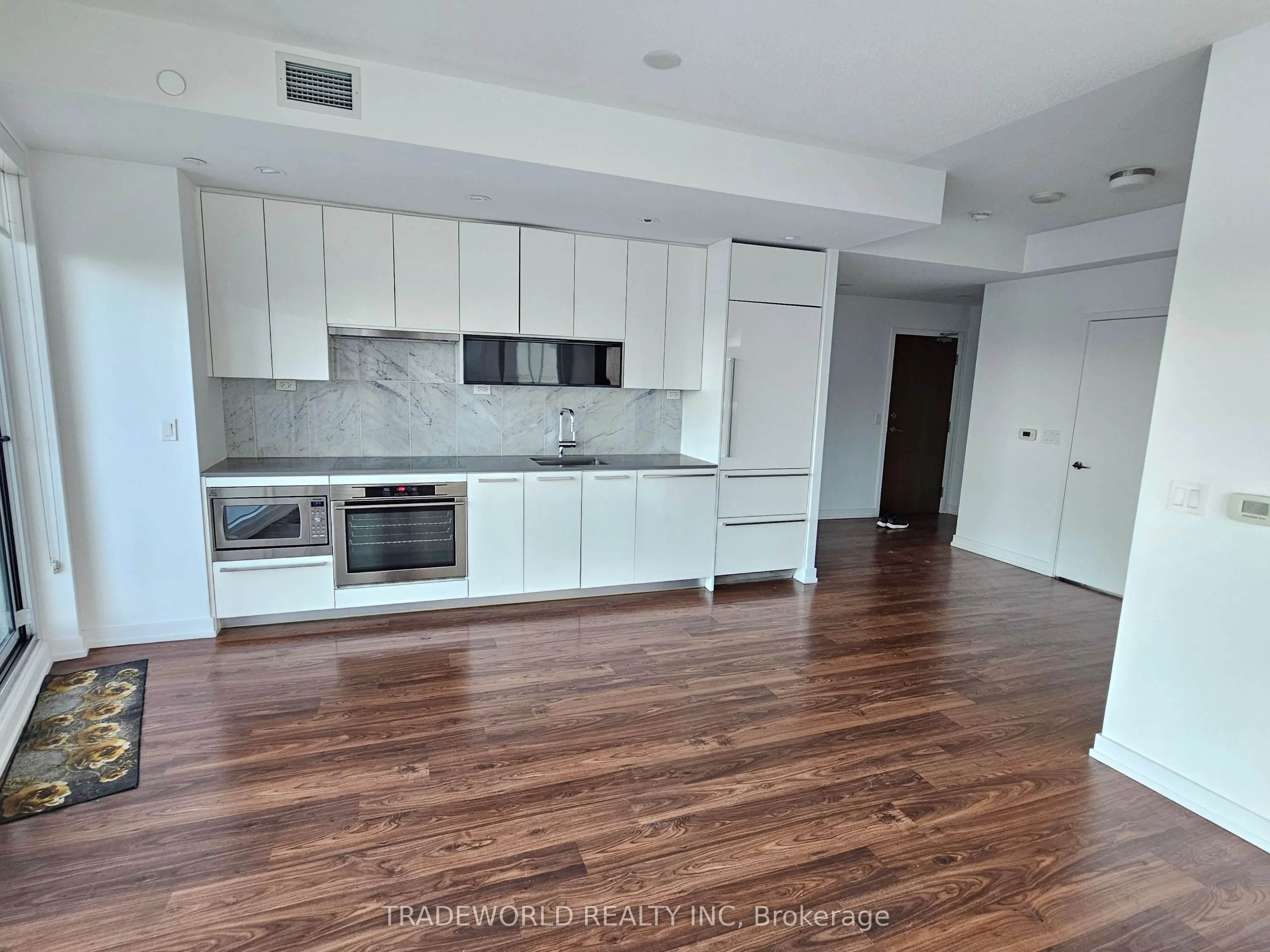 117 McMahon Drive #1109