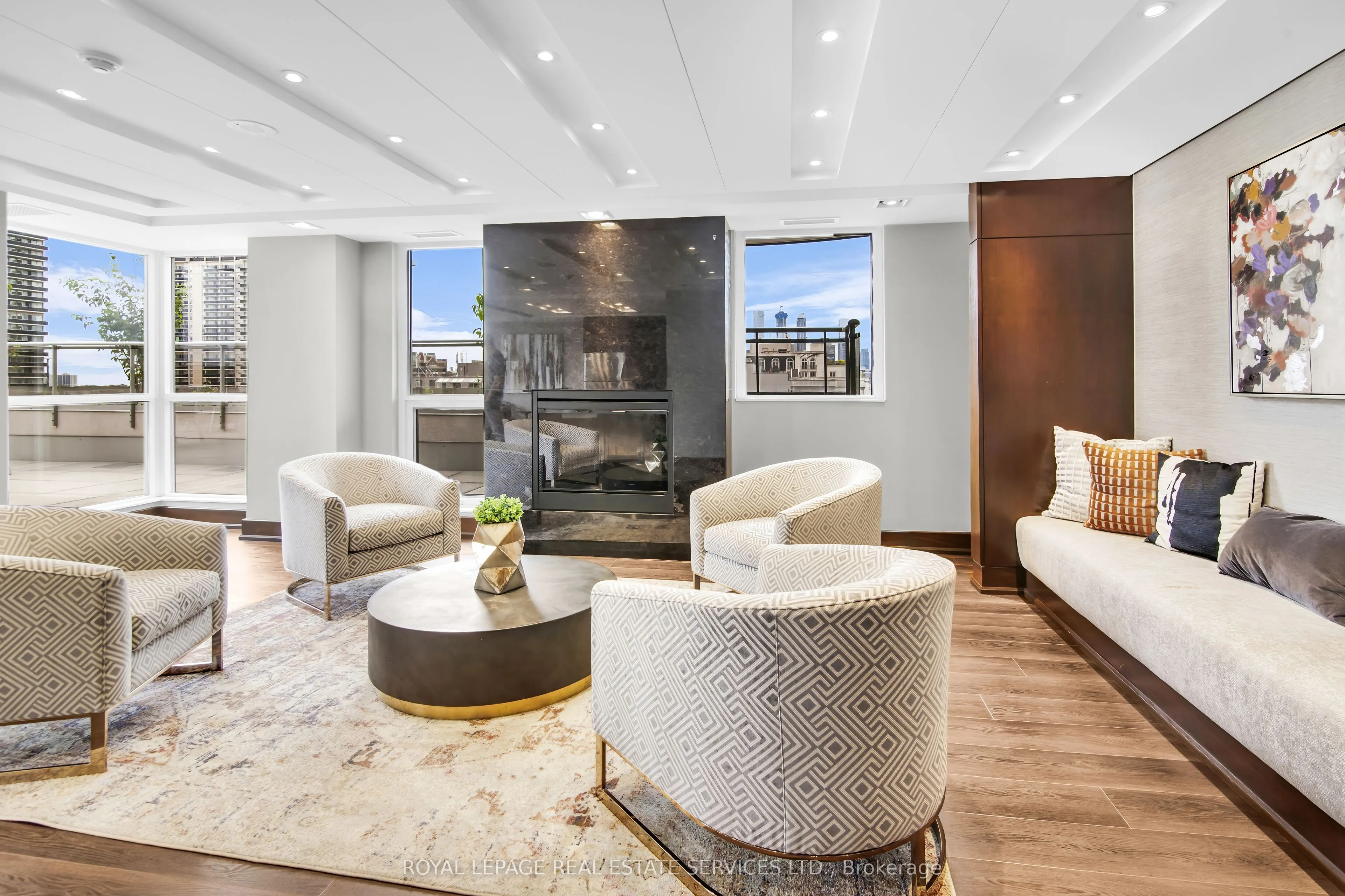 1430 Yonge Street #207