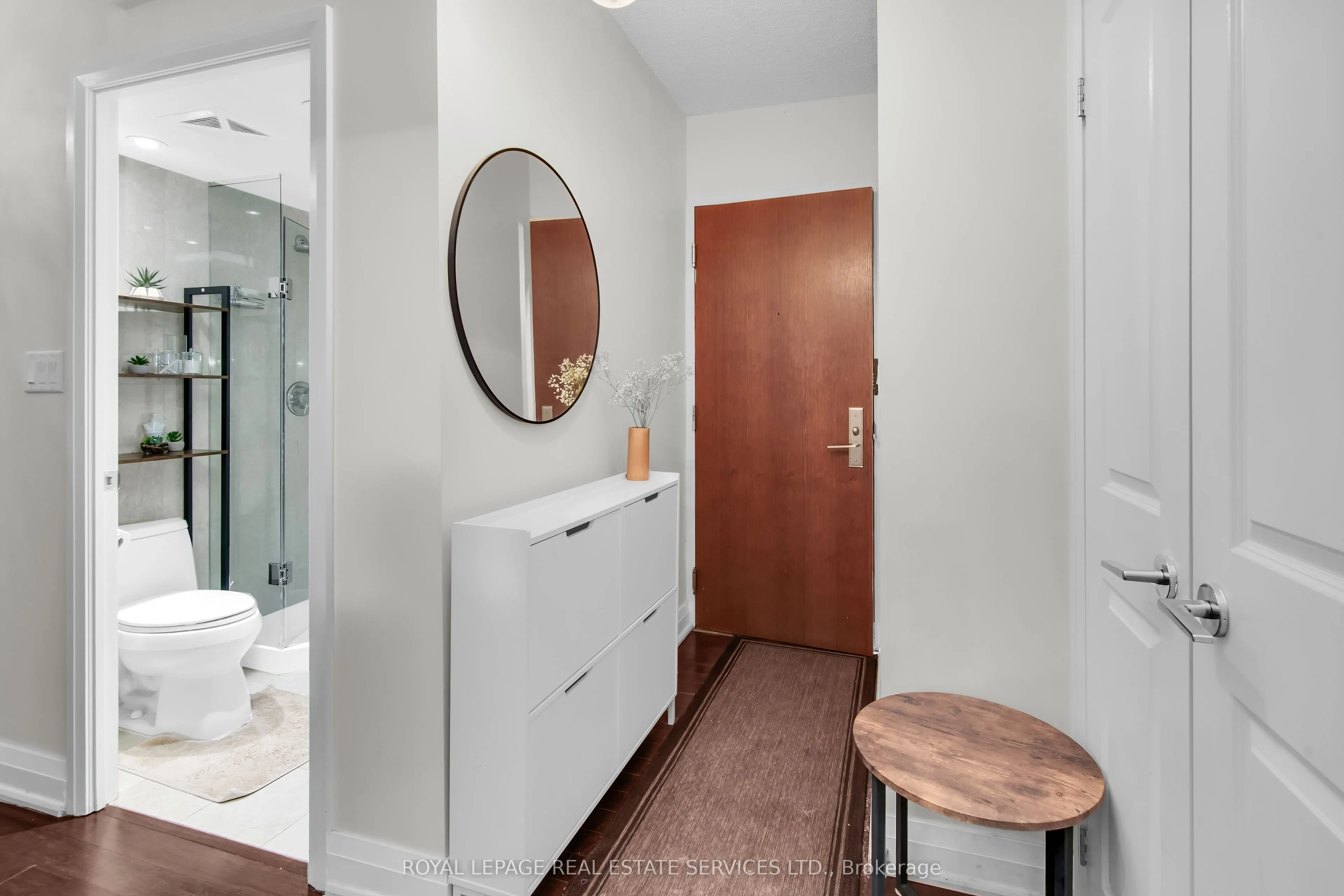 1430 Yonge Street #207