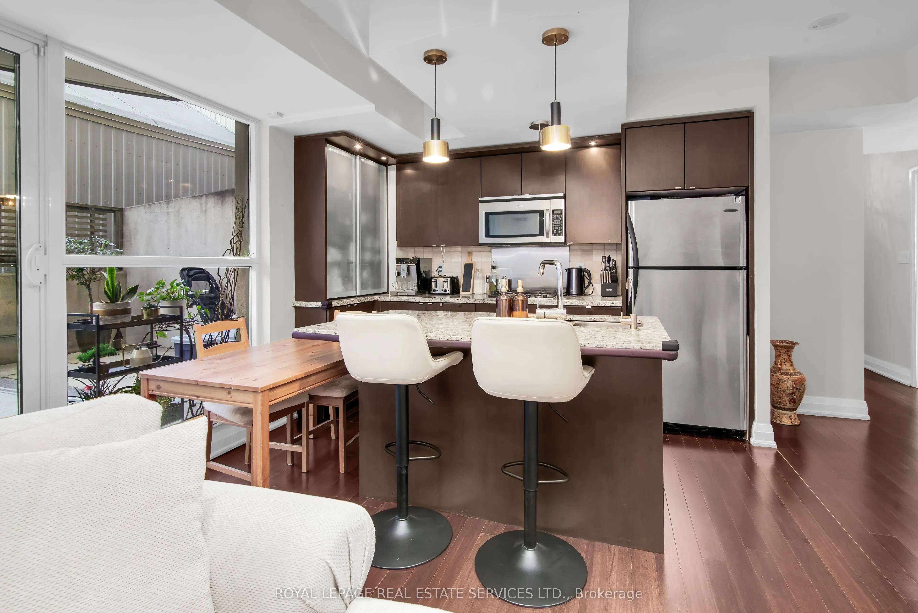 1430 Yonge Street #207