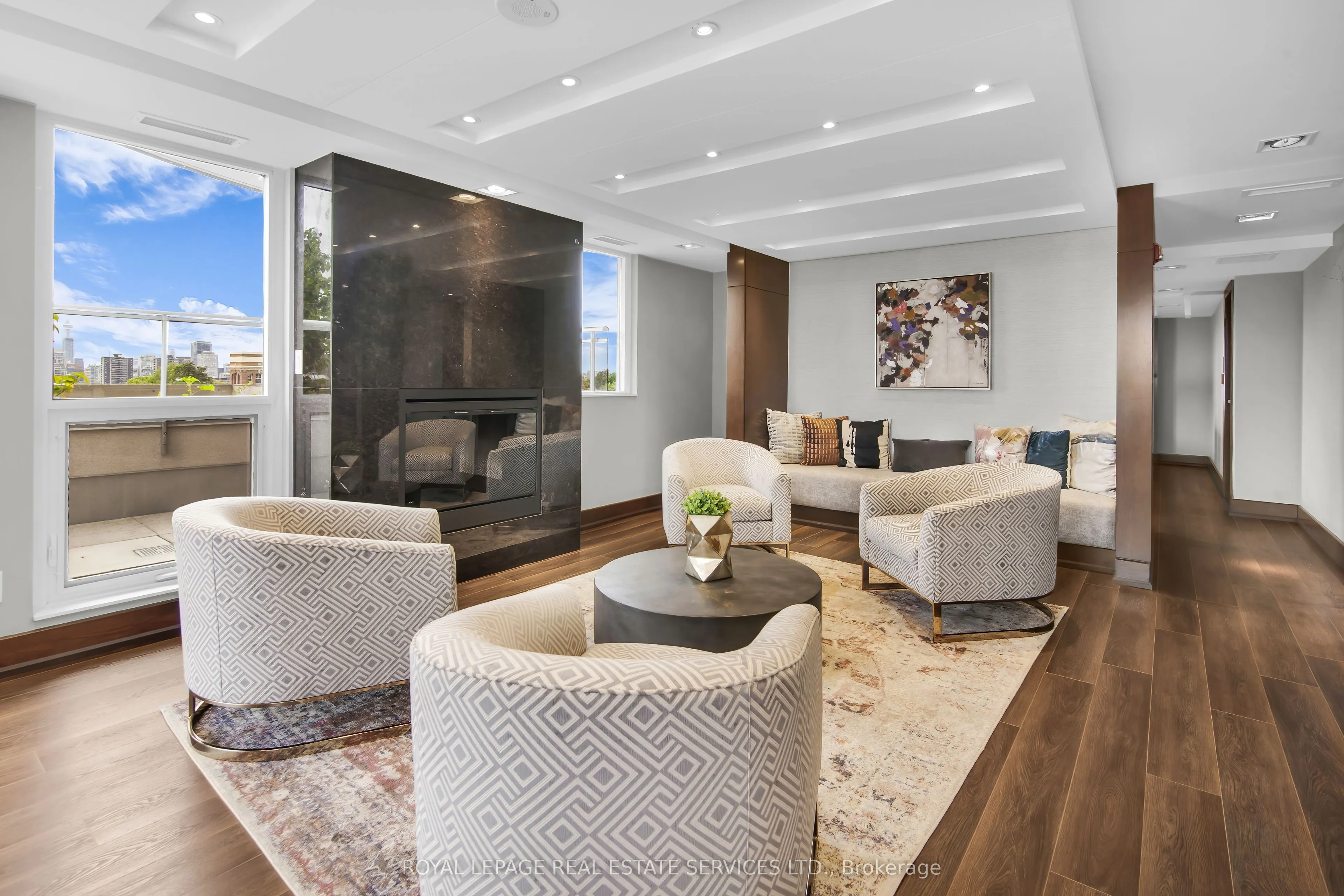 1430 Yonge Street #207