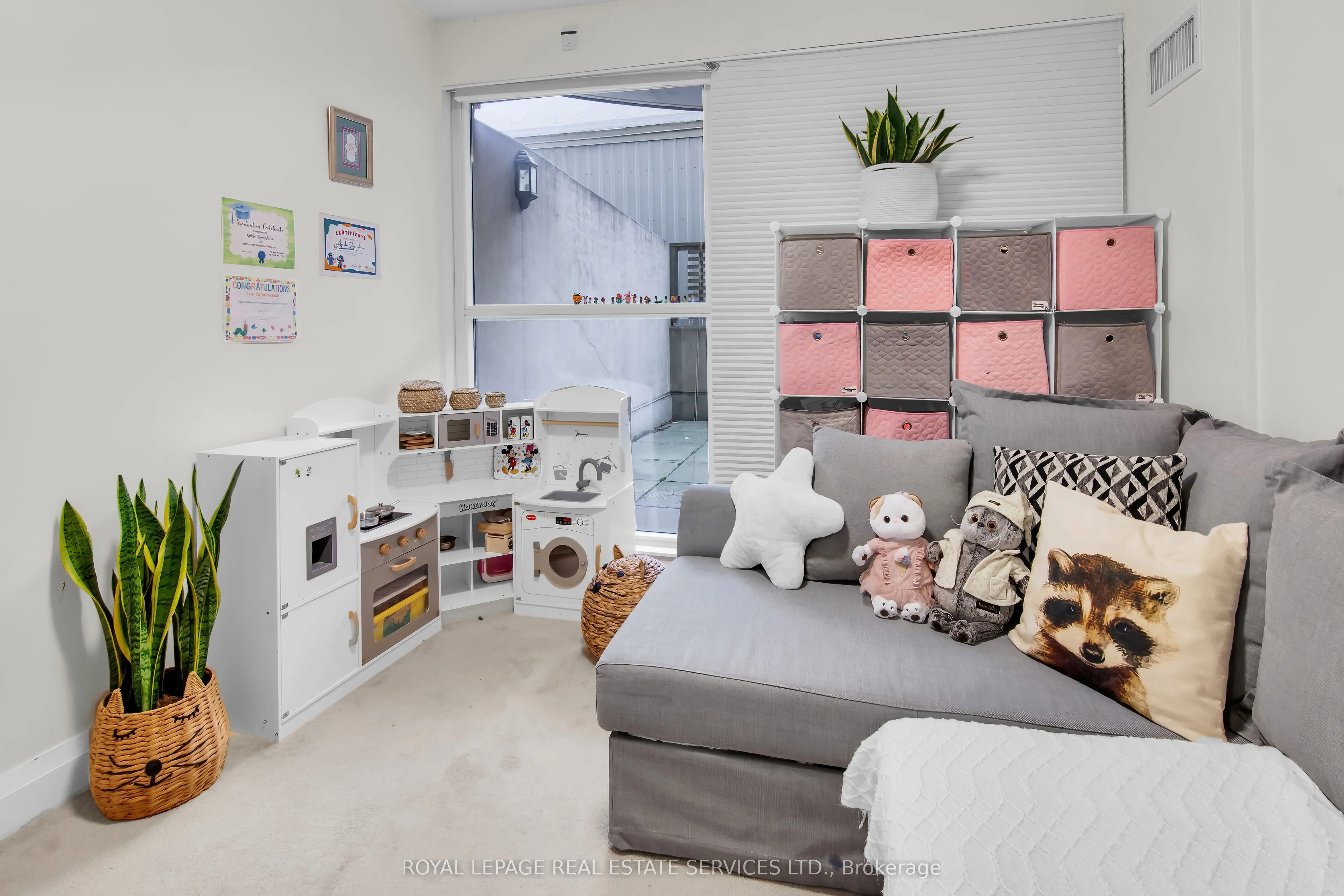1430 Yonge Street #207