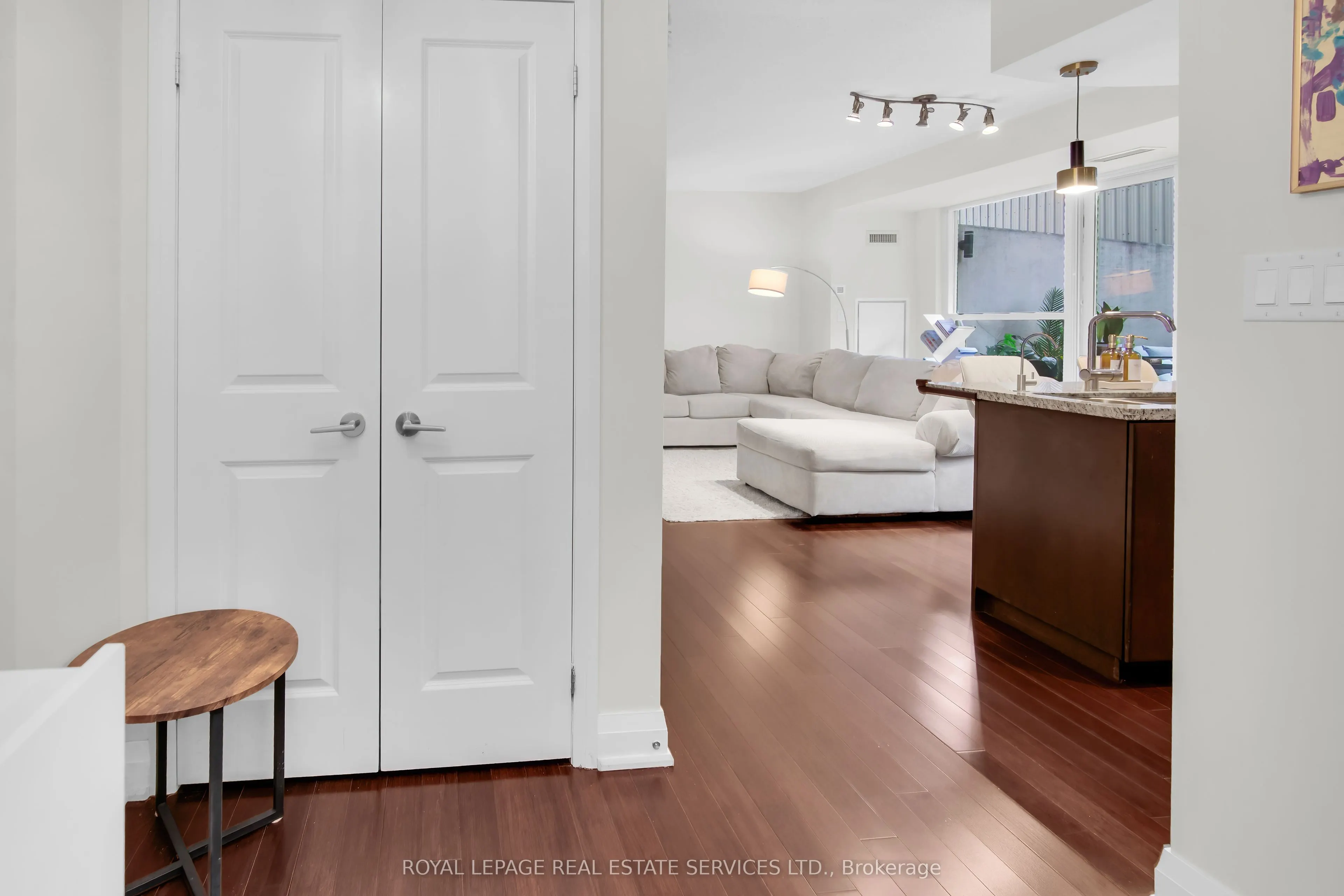 1430 Yonge Street #207