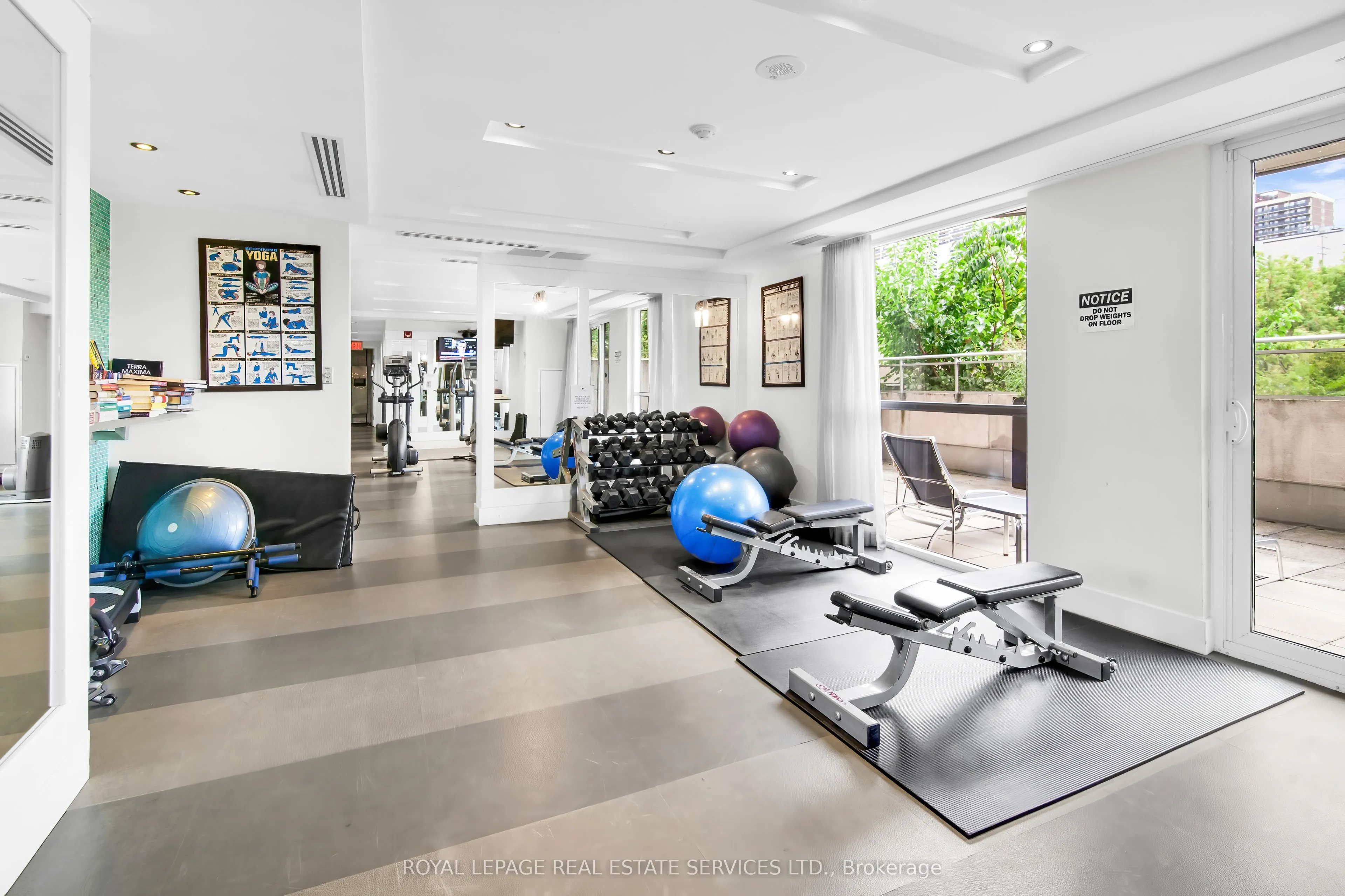 1430 Yonge Street #207
