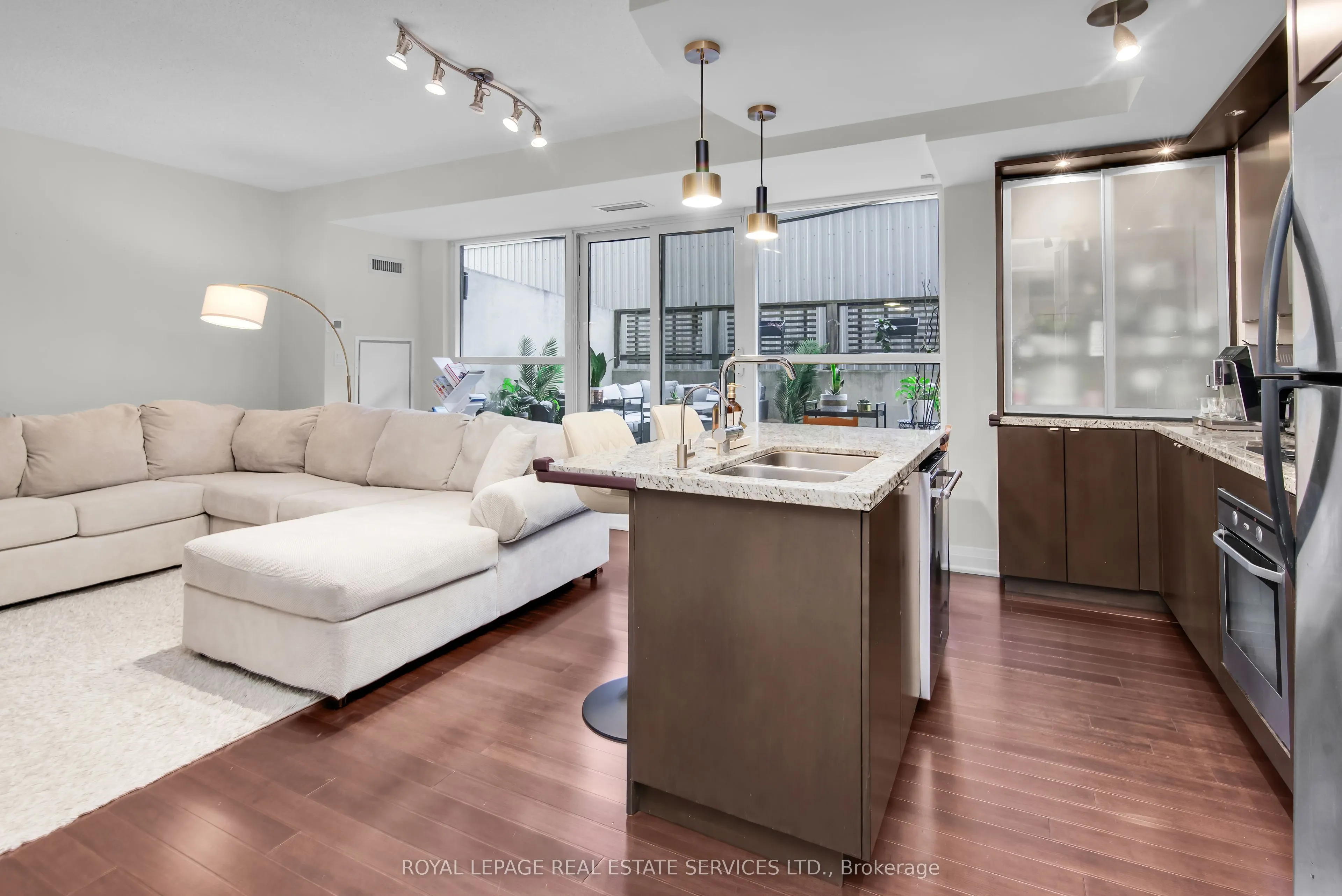 1430 Yonge Street #207