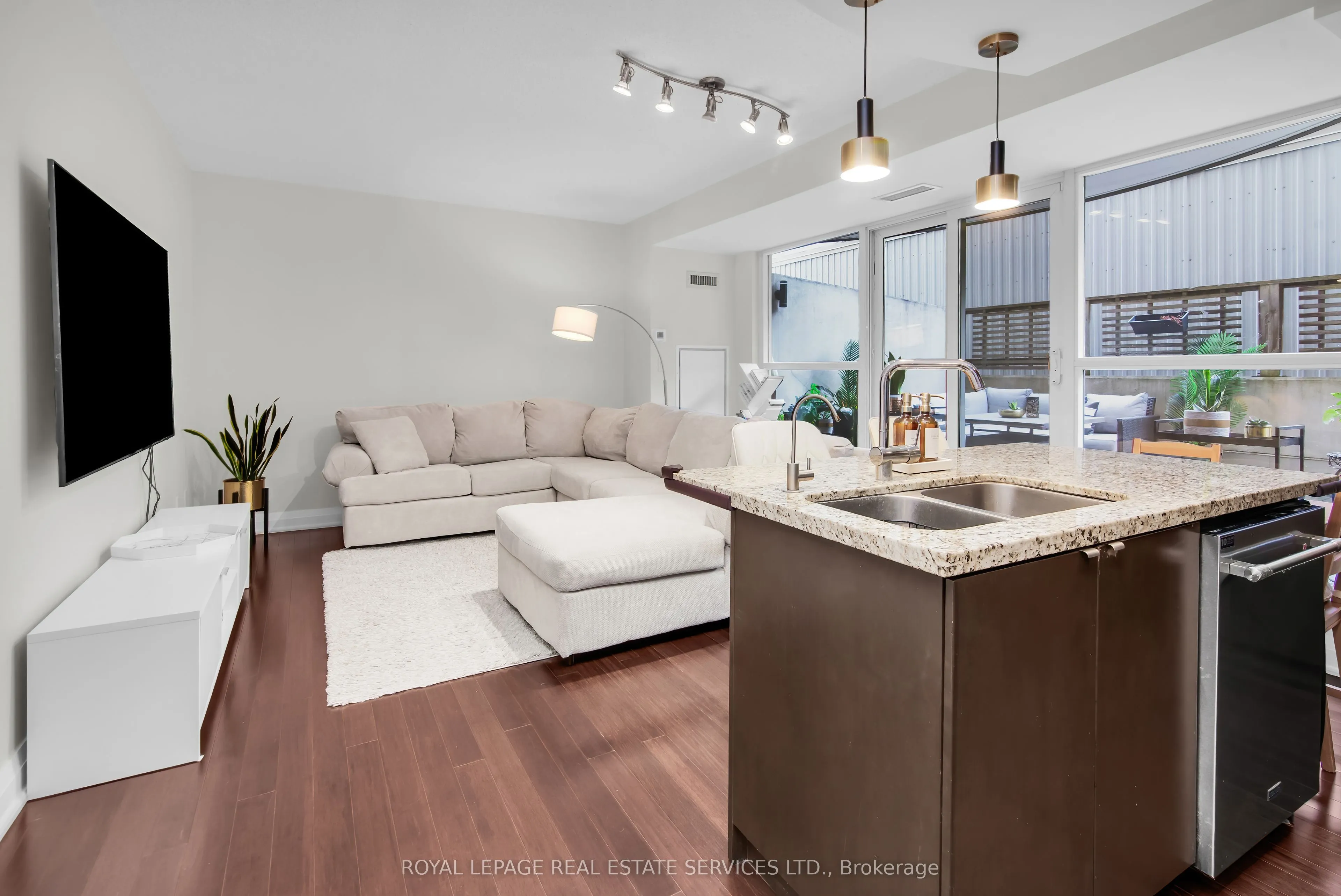 1430 Yonge Street #207