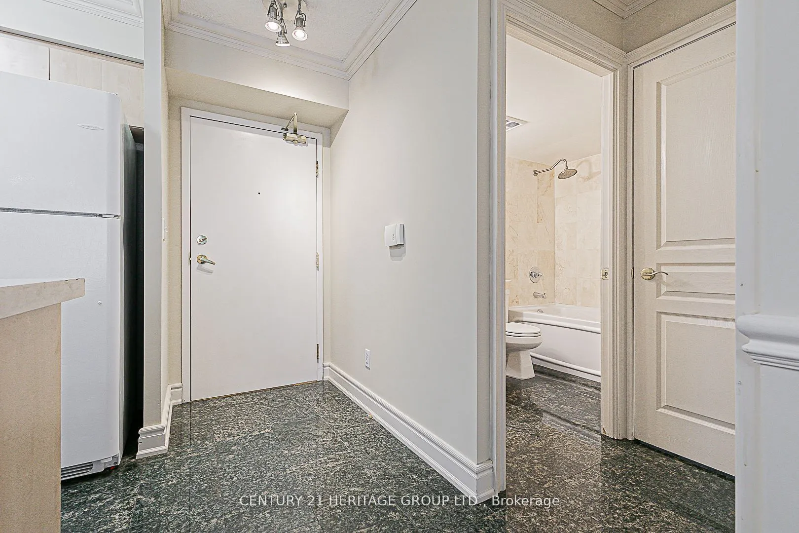 55 Harrison Garden Boulevard S, #407