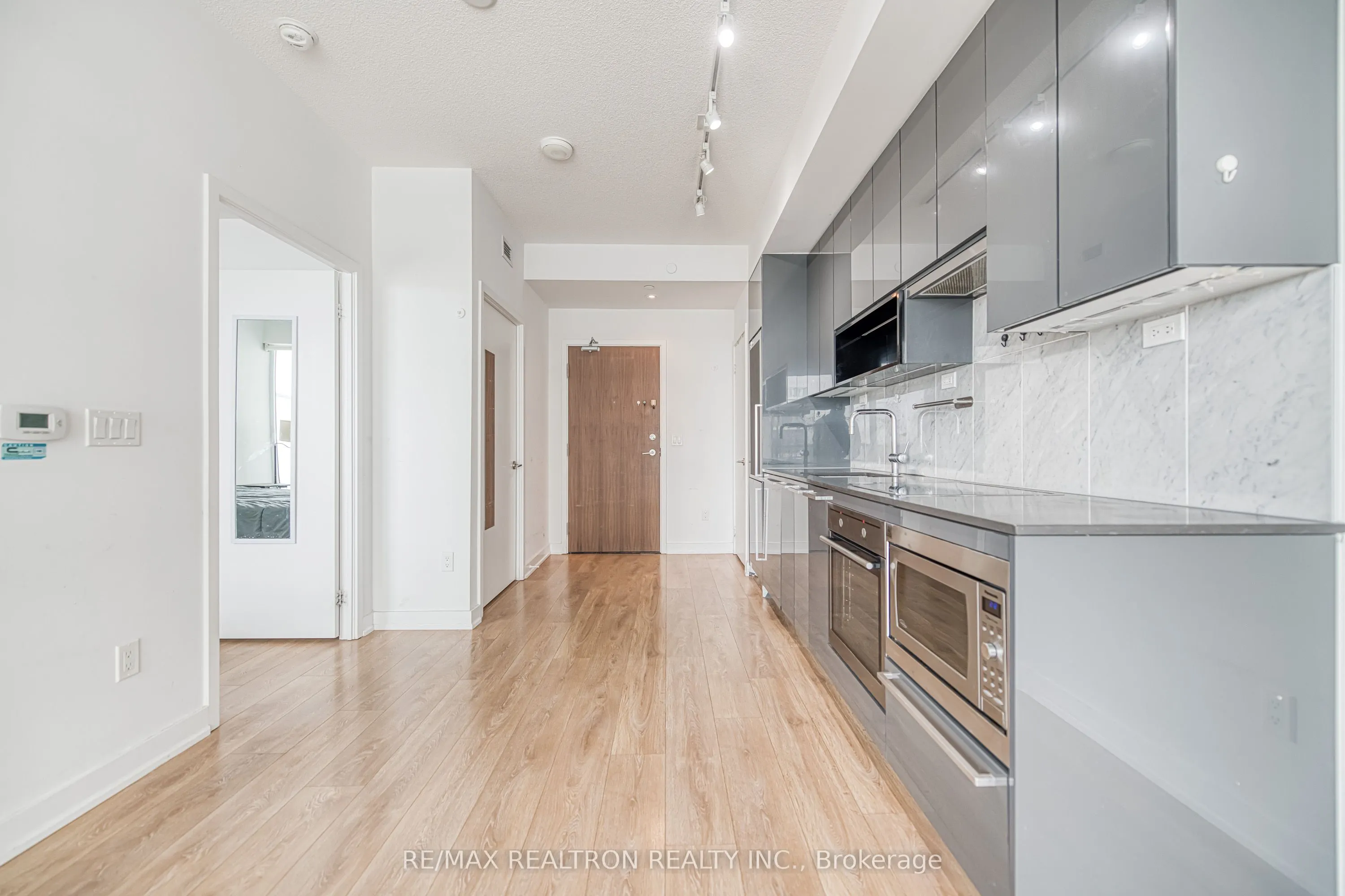 115 Mcmahon Drive #2606