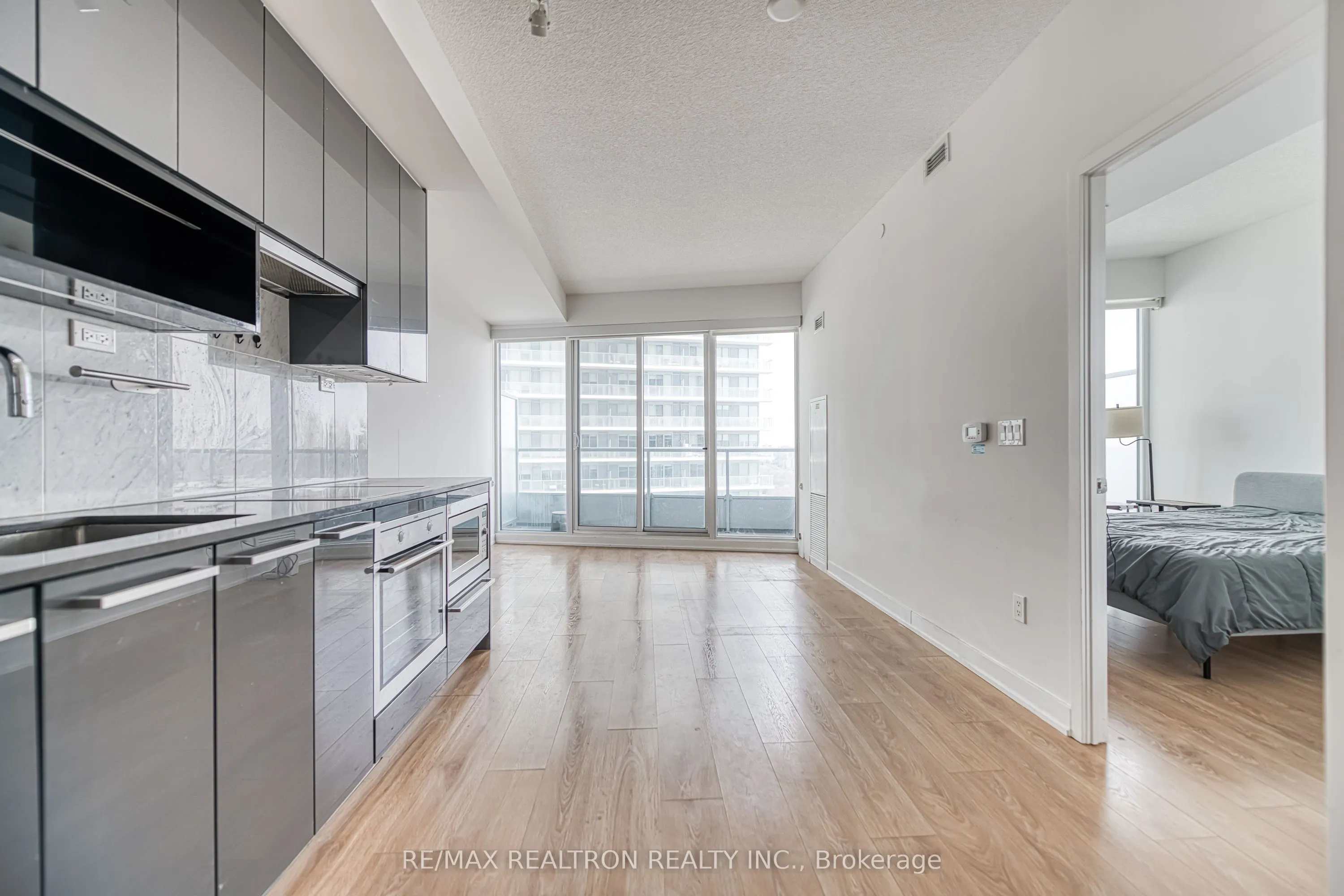 115 Mcmahon Drive #2606