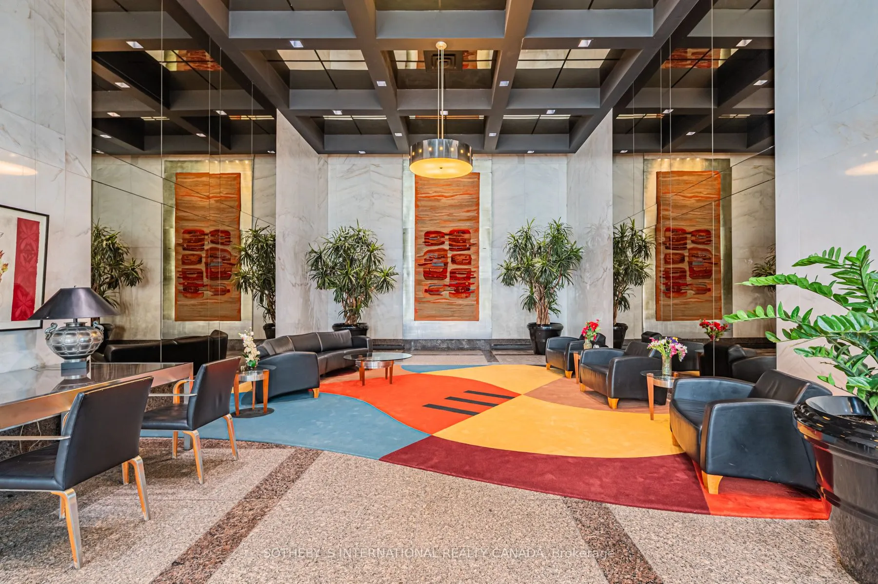 33 Harbour Square #1008