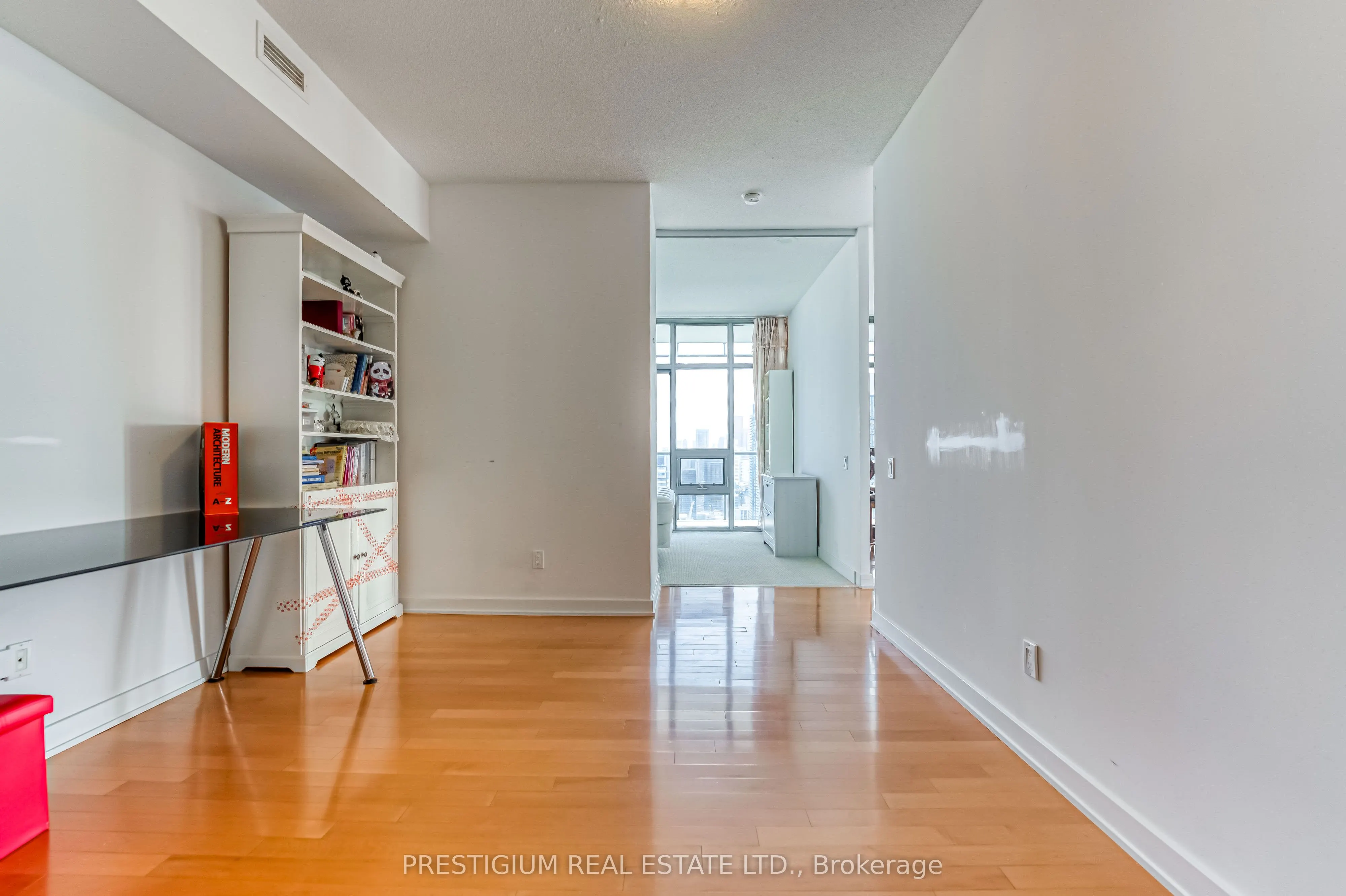 33 CHARLES Street E, #3704