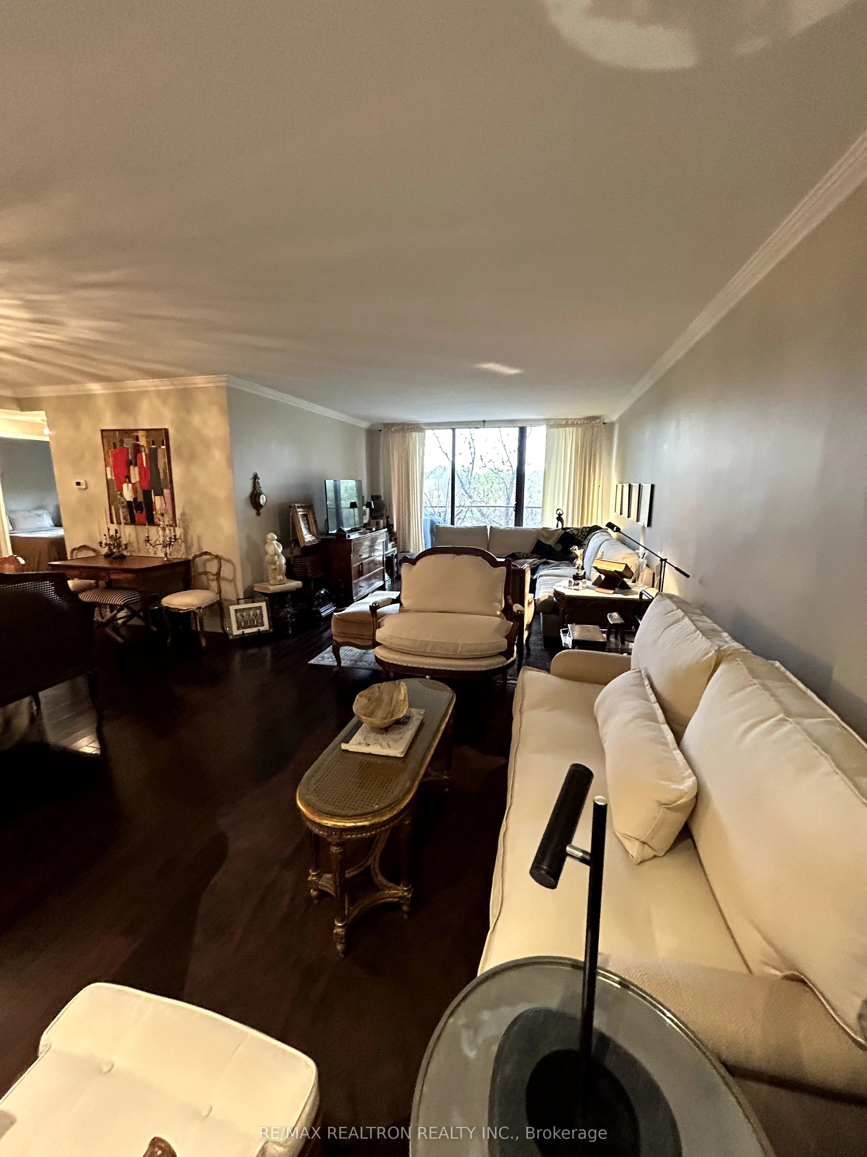 350 Lonsdale Road, #614