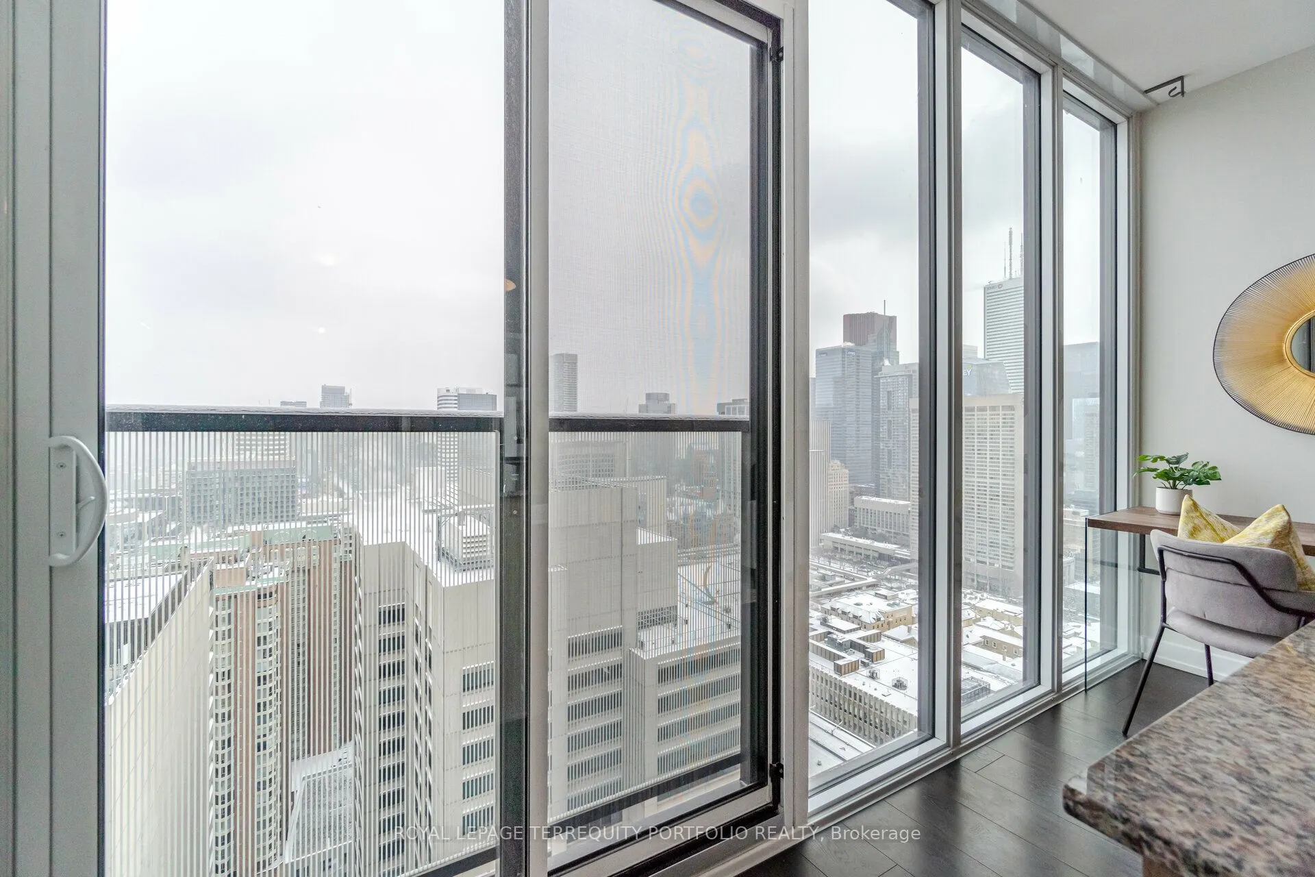 426 University Avenue, #3709