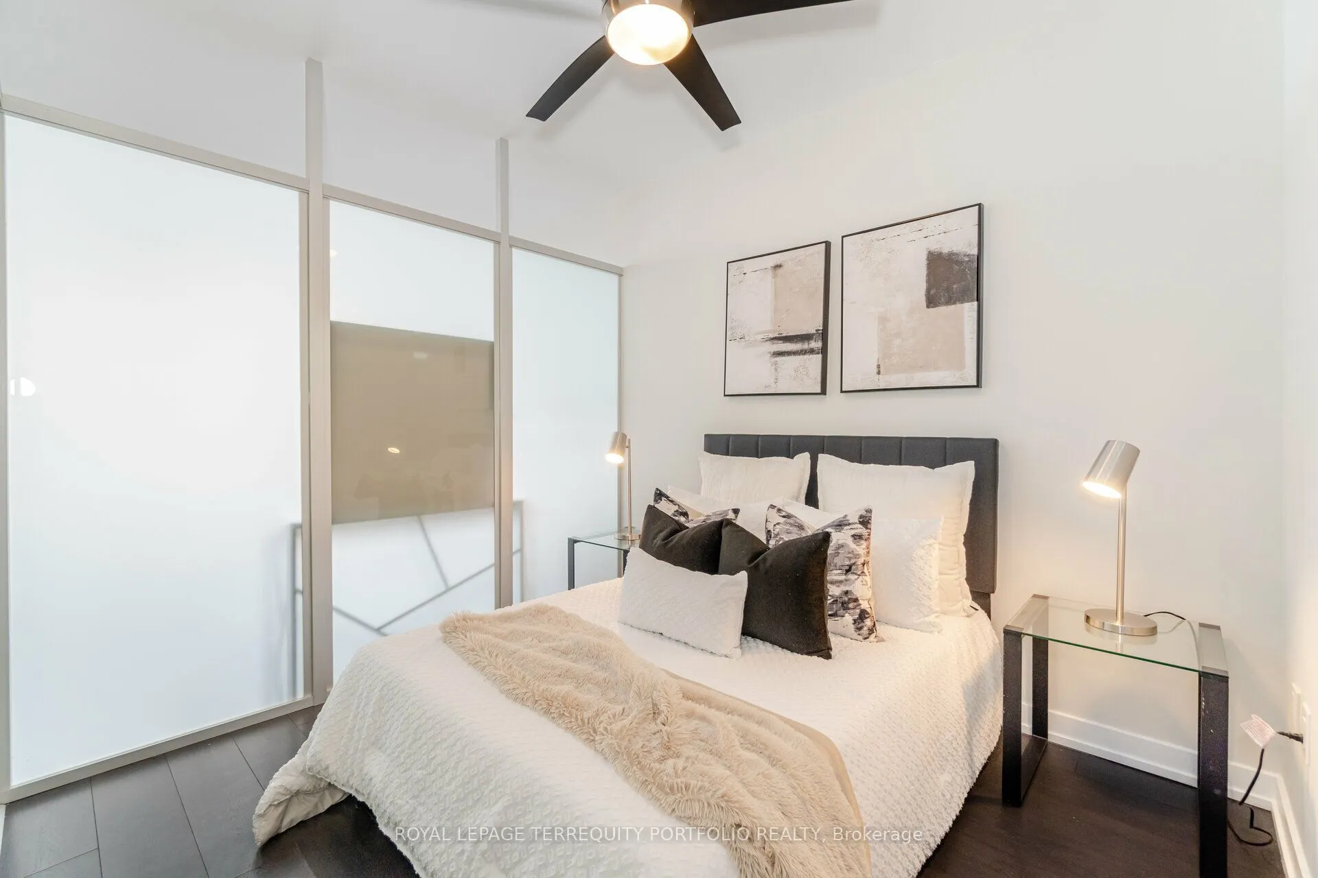 426 University Avenue, #3709