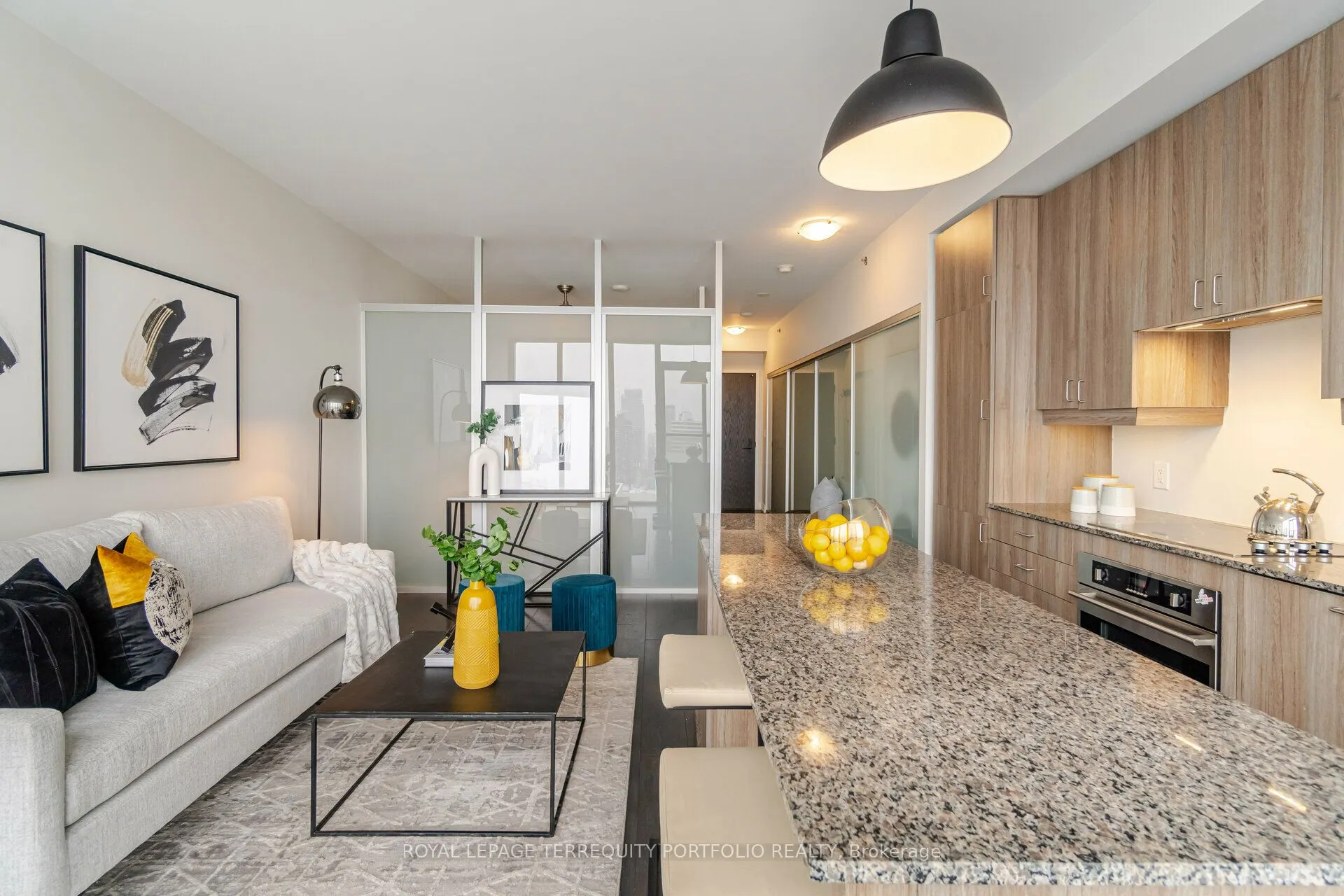 426 University Avenue, #3709