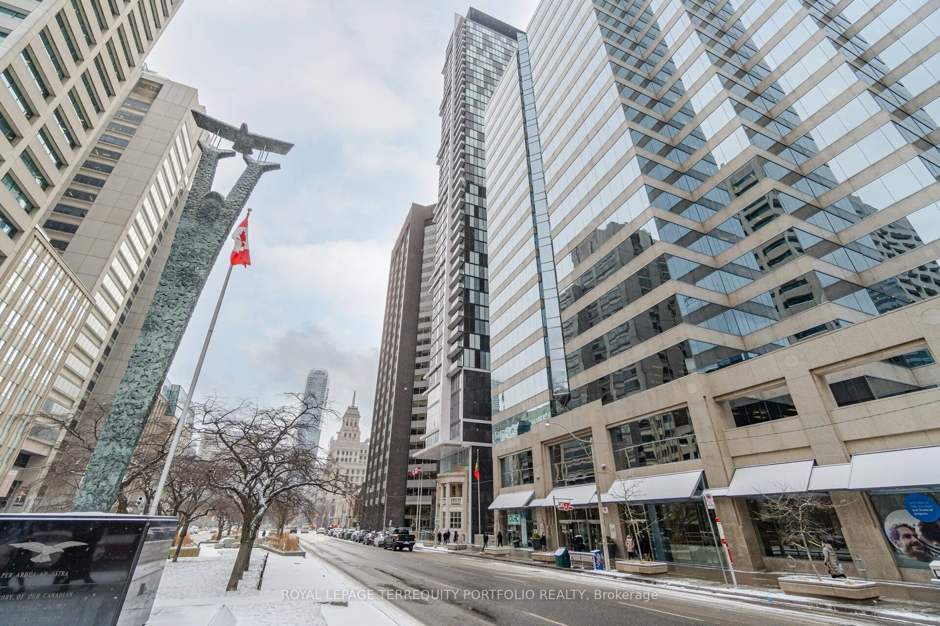 426 University Avenue, #3709
