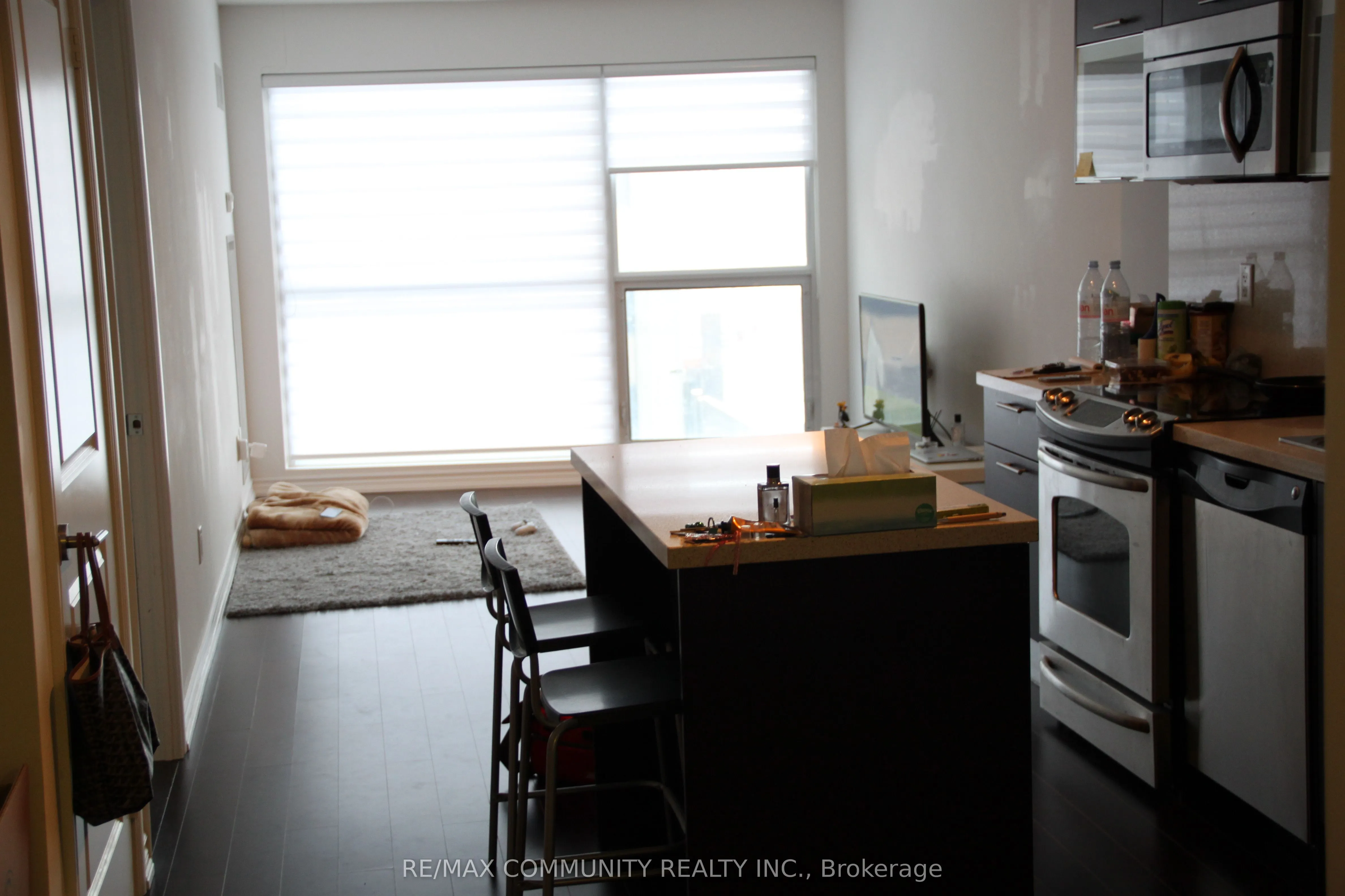 386 Yonge Street, #603