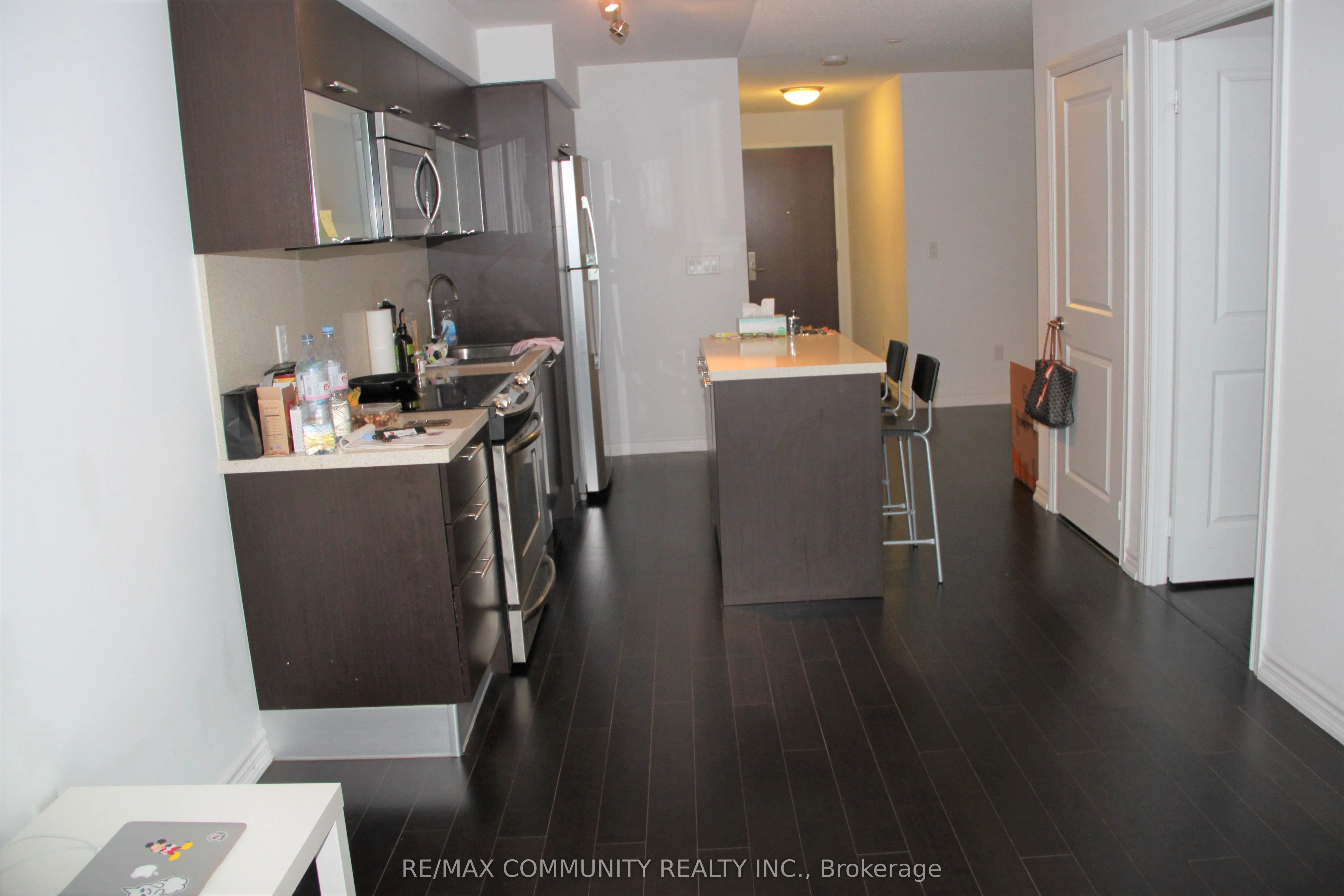 386 Yonge Street, #603