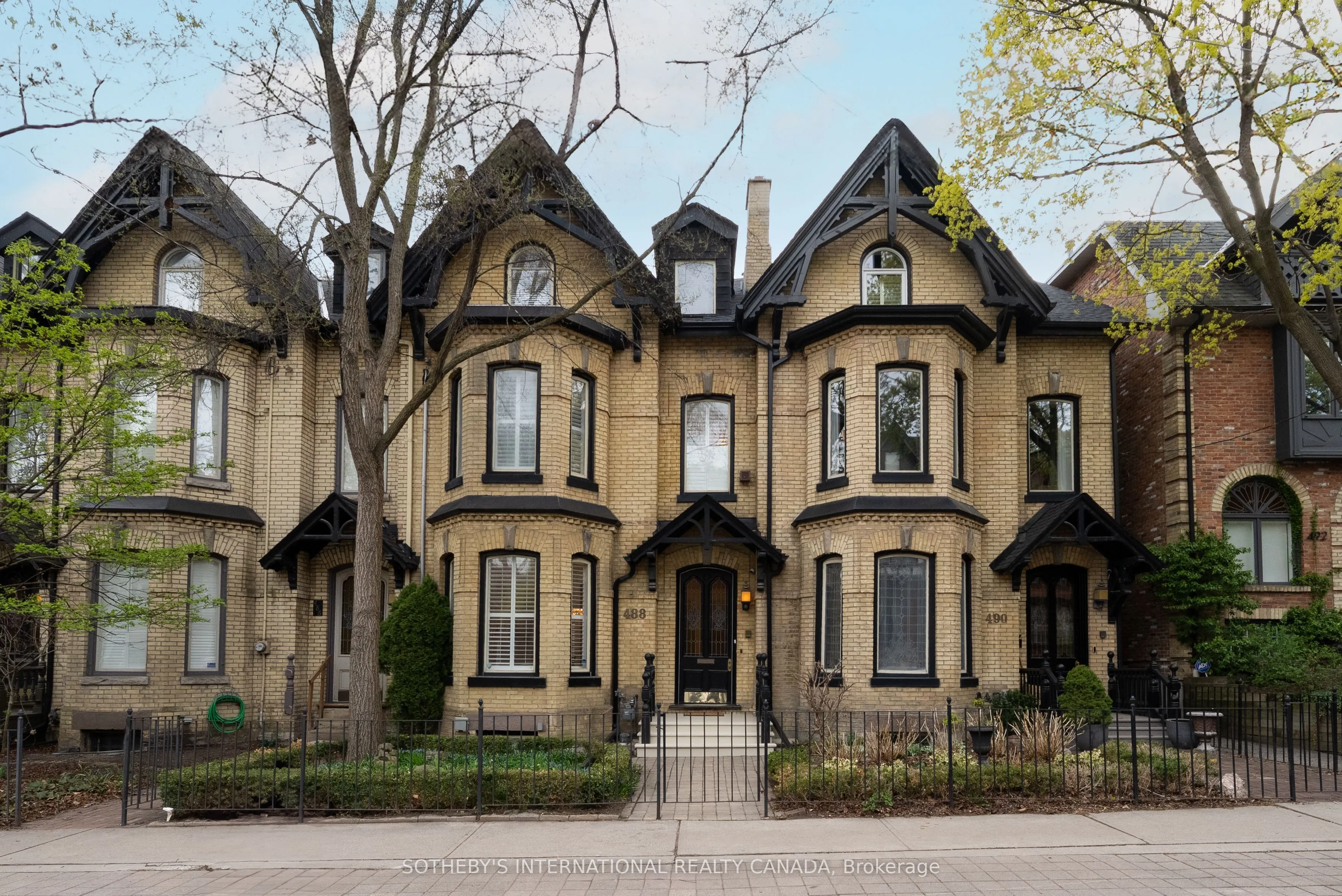 488 Ontario Street
