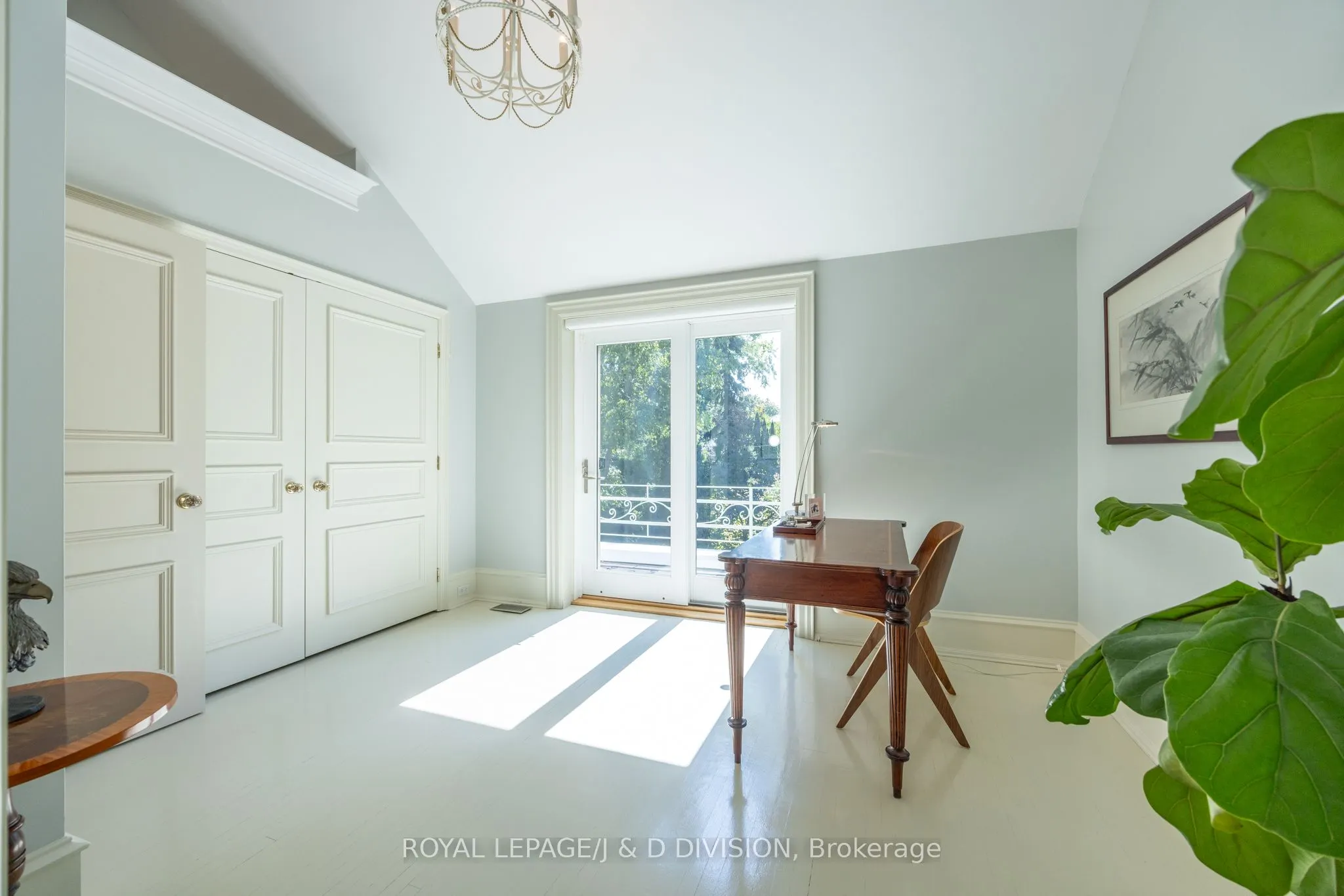 12 Forest Glen Crescent
