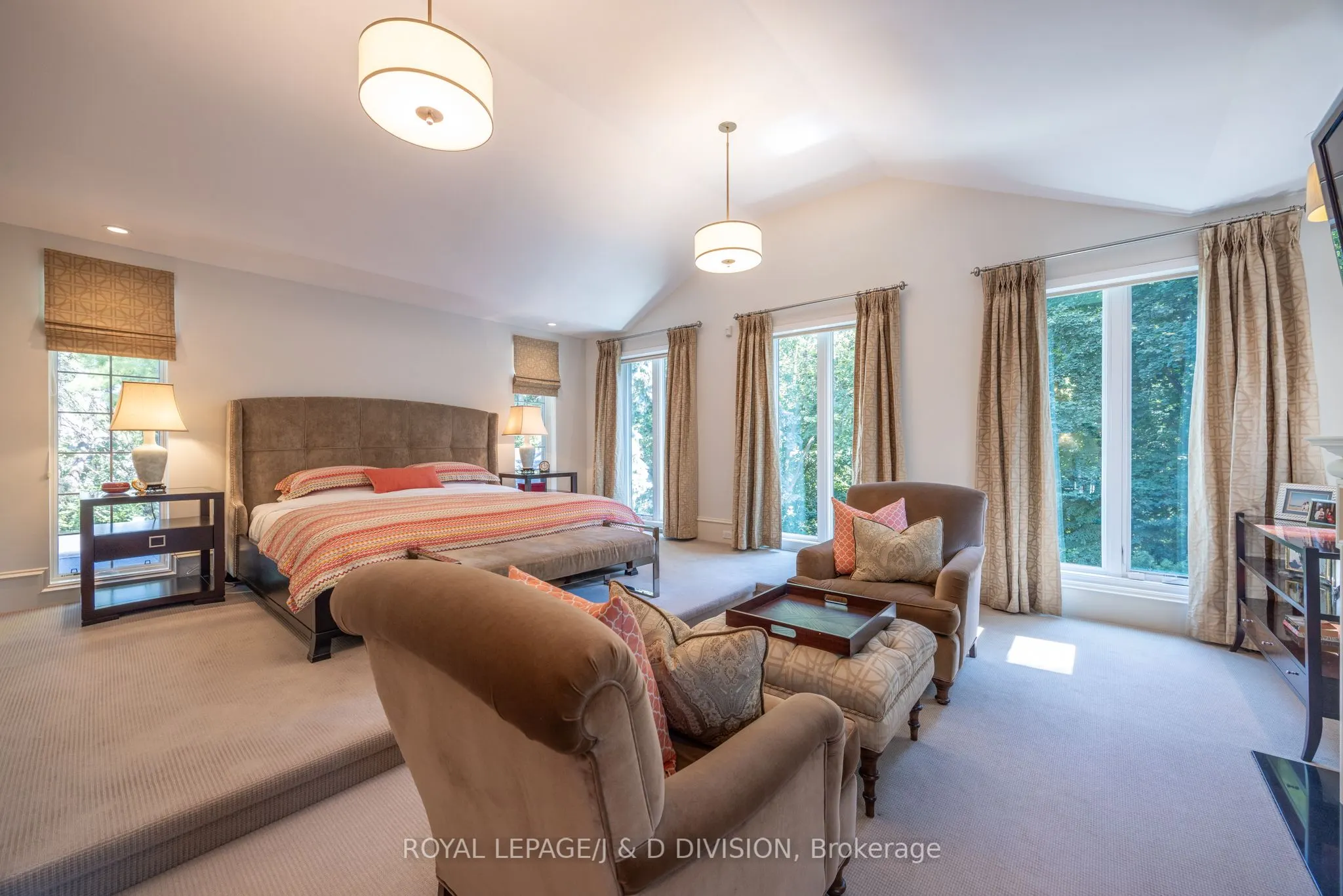 12 Forest Glen Crescent