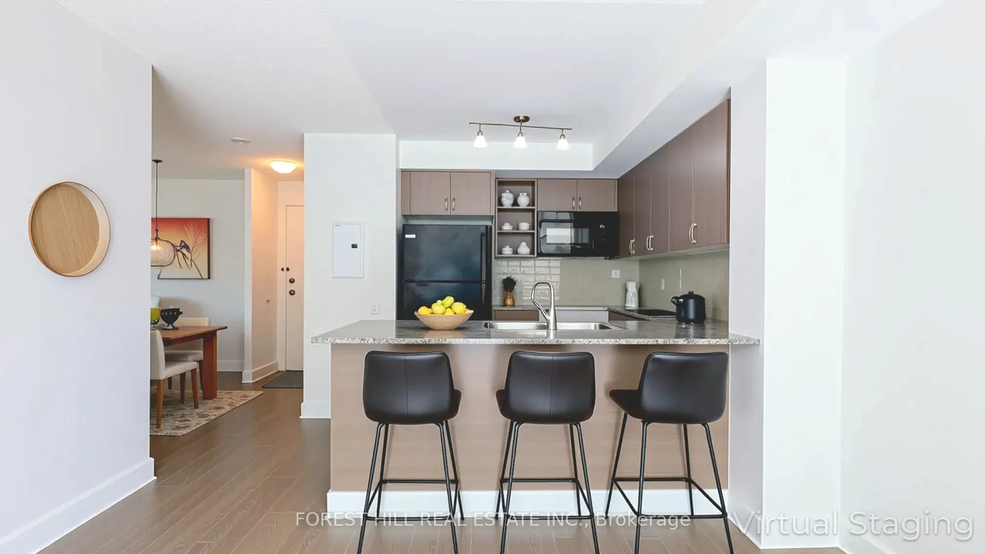 525 Wilson Avenue, #606