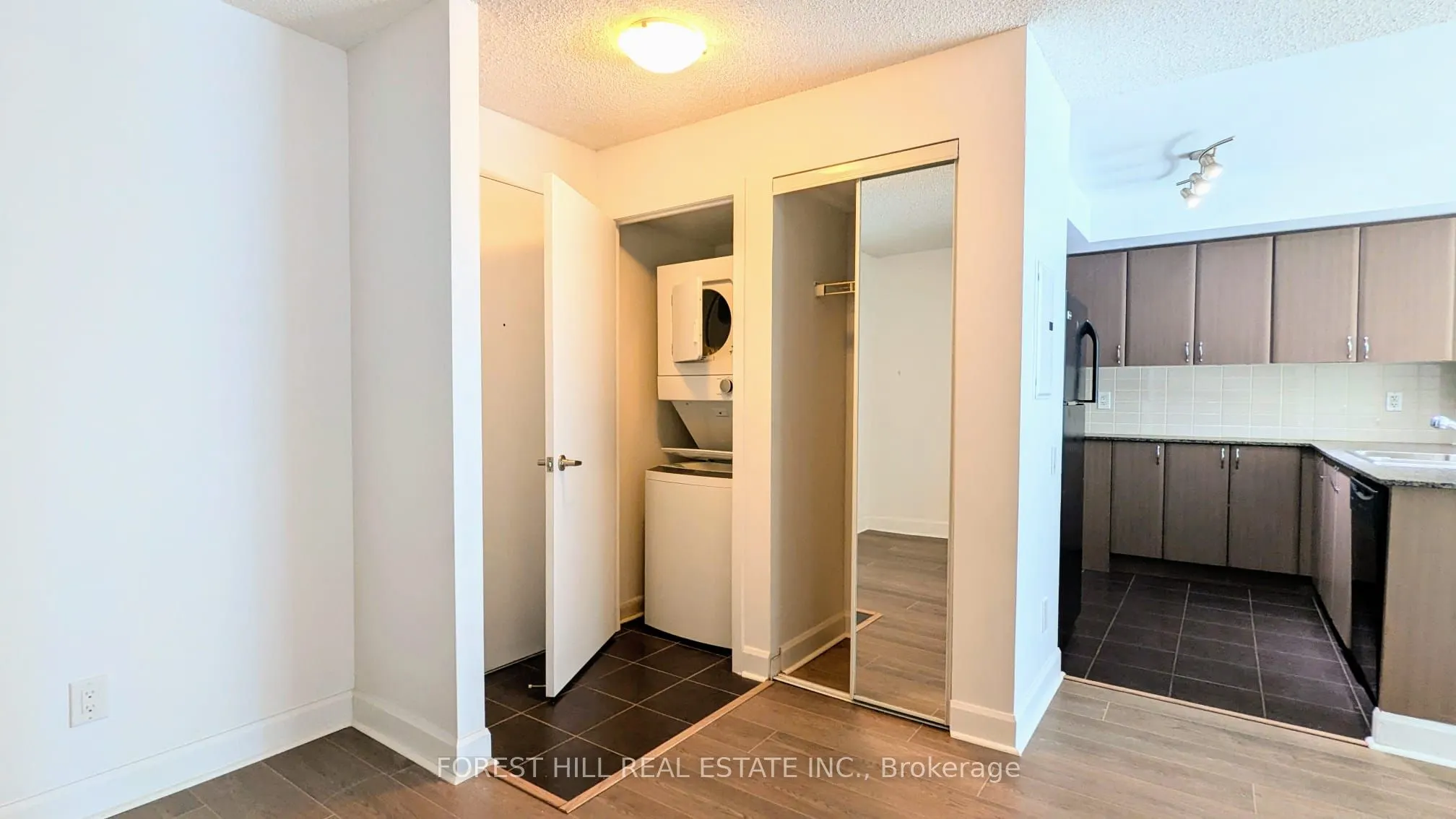 525 Wilson Avenue, #606