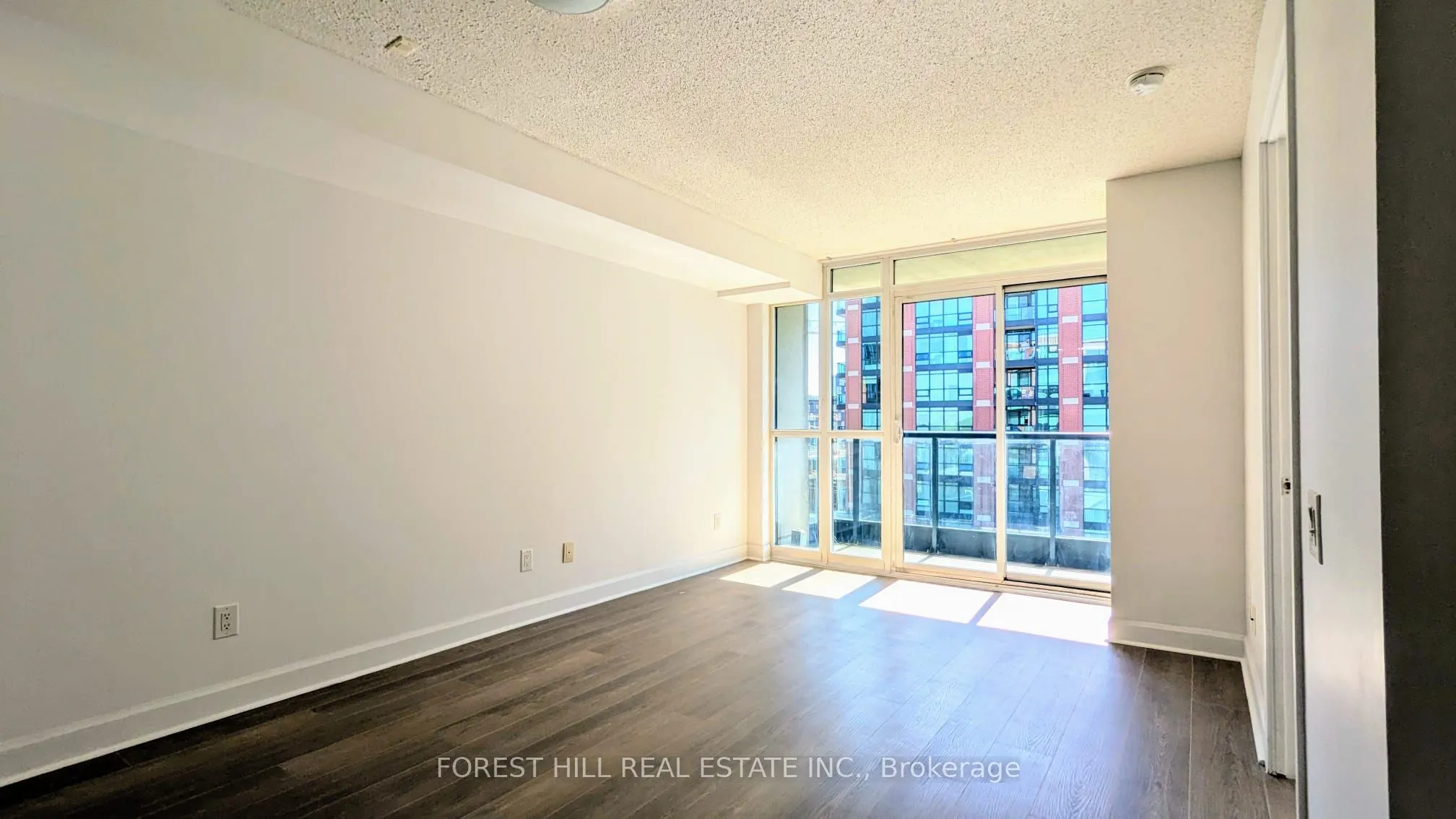 525 Wilson Avenue, #606