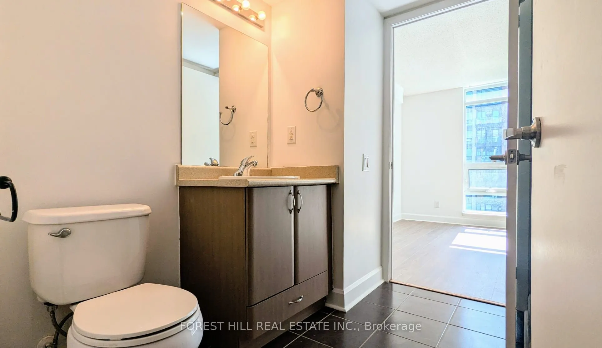 525 Wilson Avenue, #606