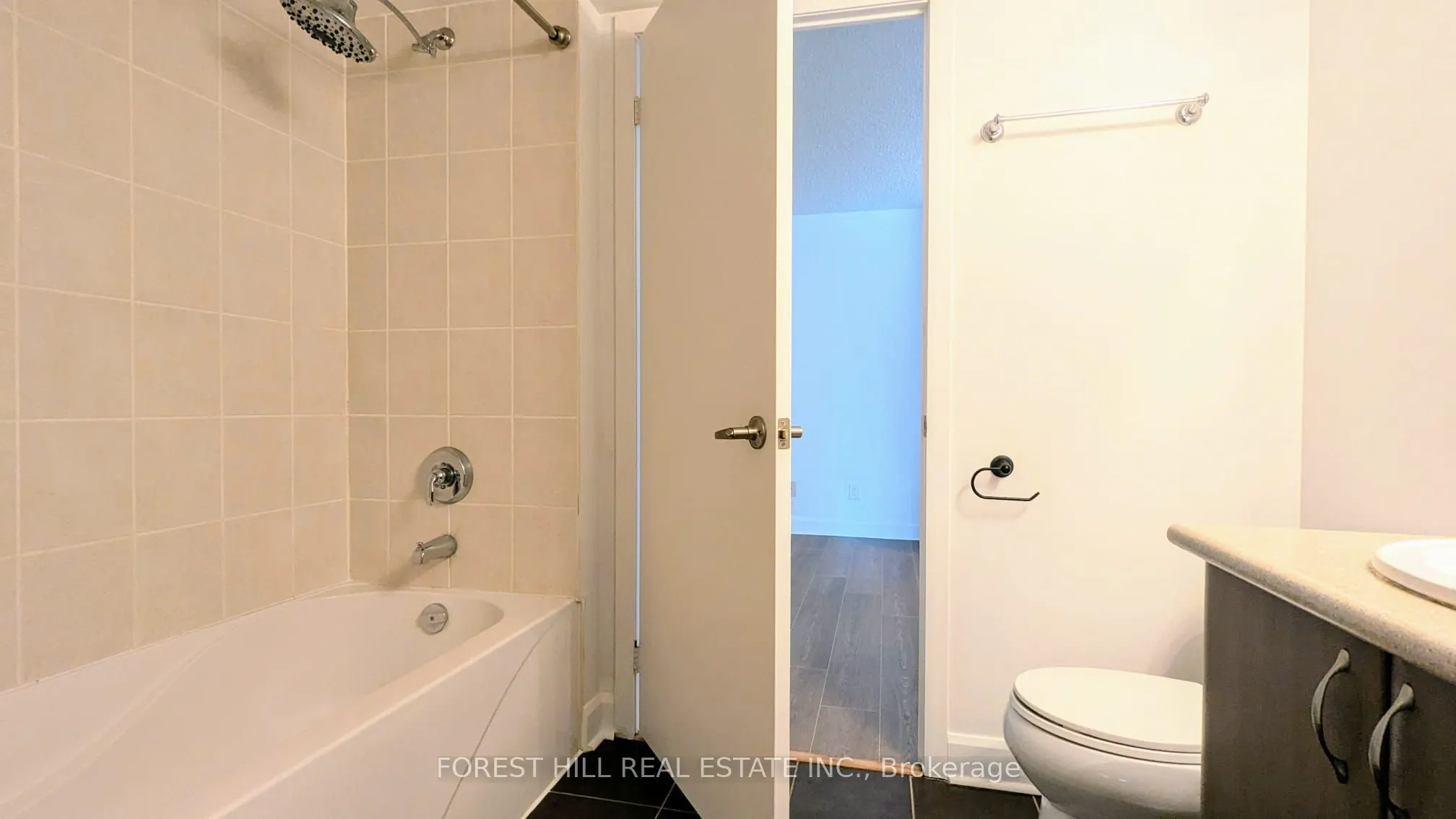 525 Wilson Avenue, #606