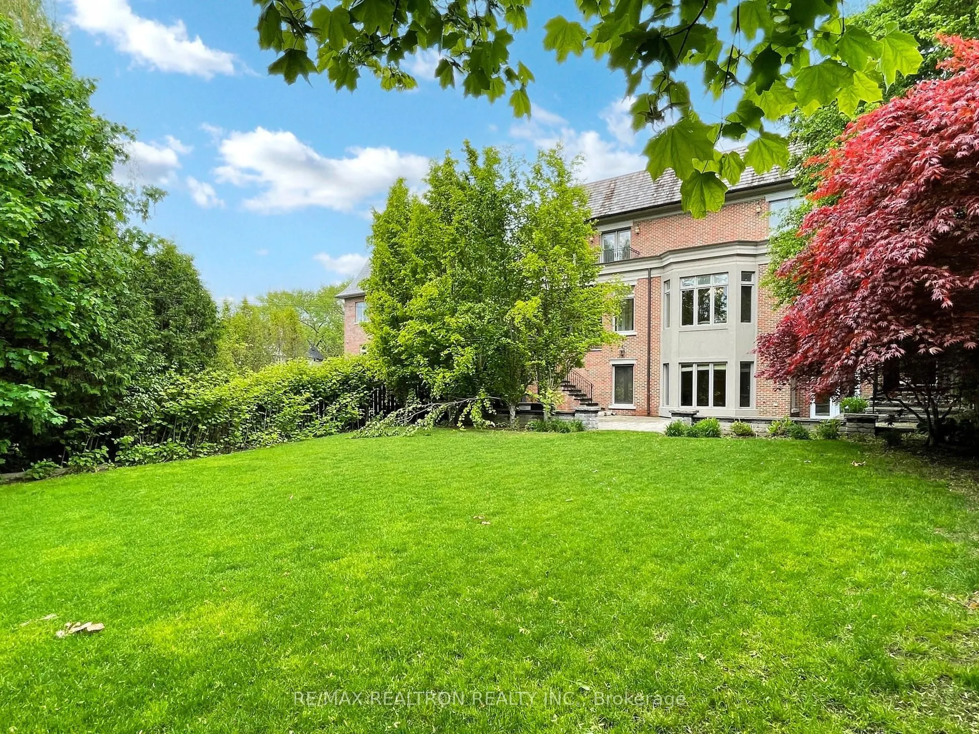 33 Owen Boulevard