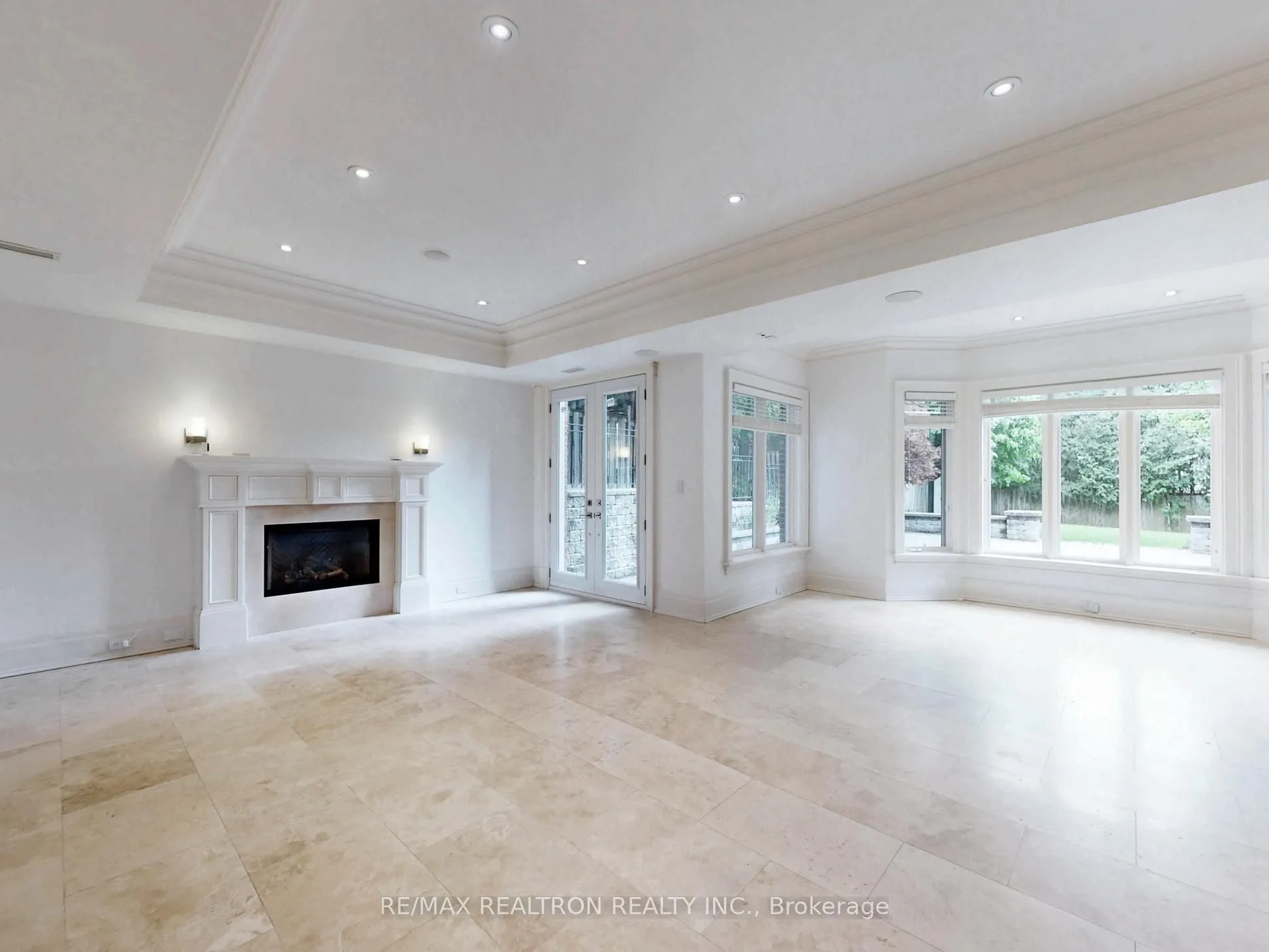 33 Owen Boulevard