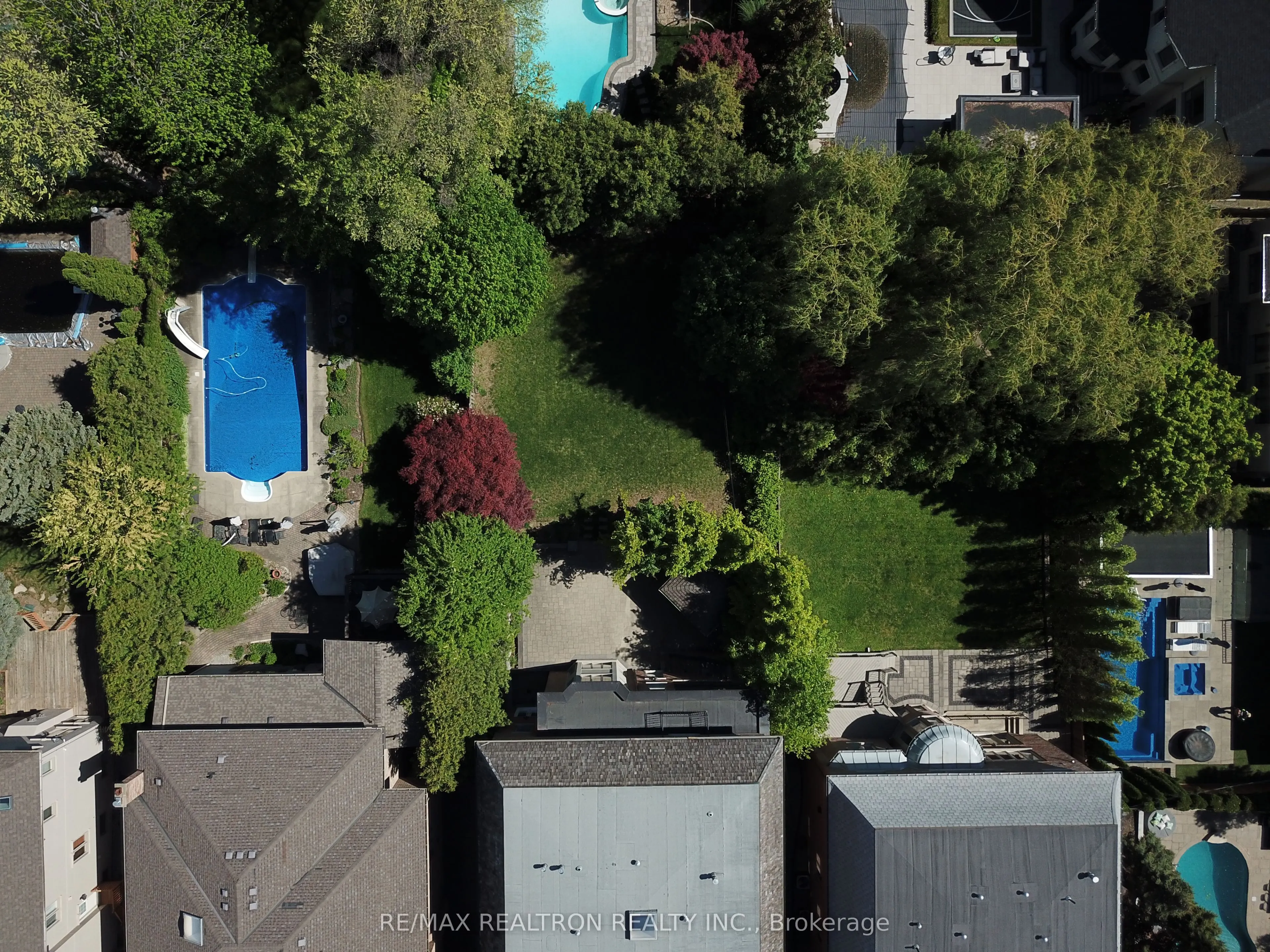 33 Owen Boulevard
