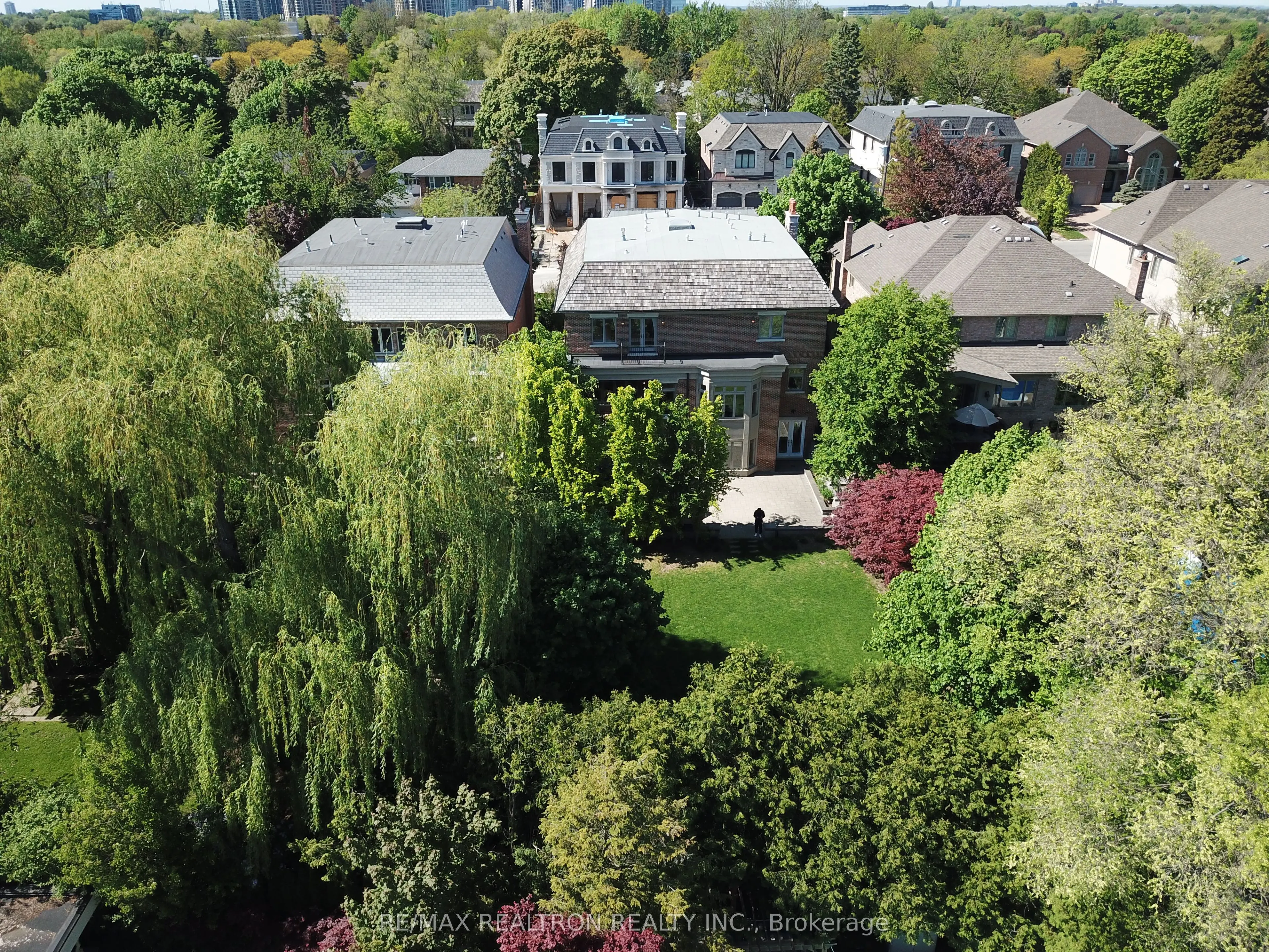 33 Owen Boulevard