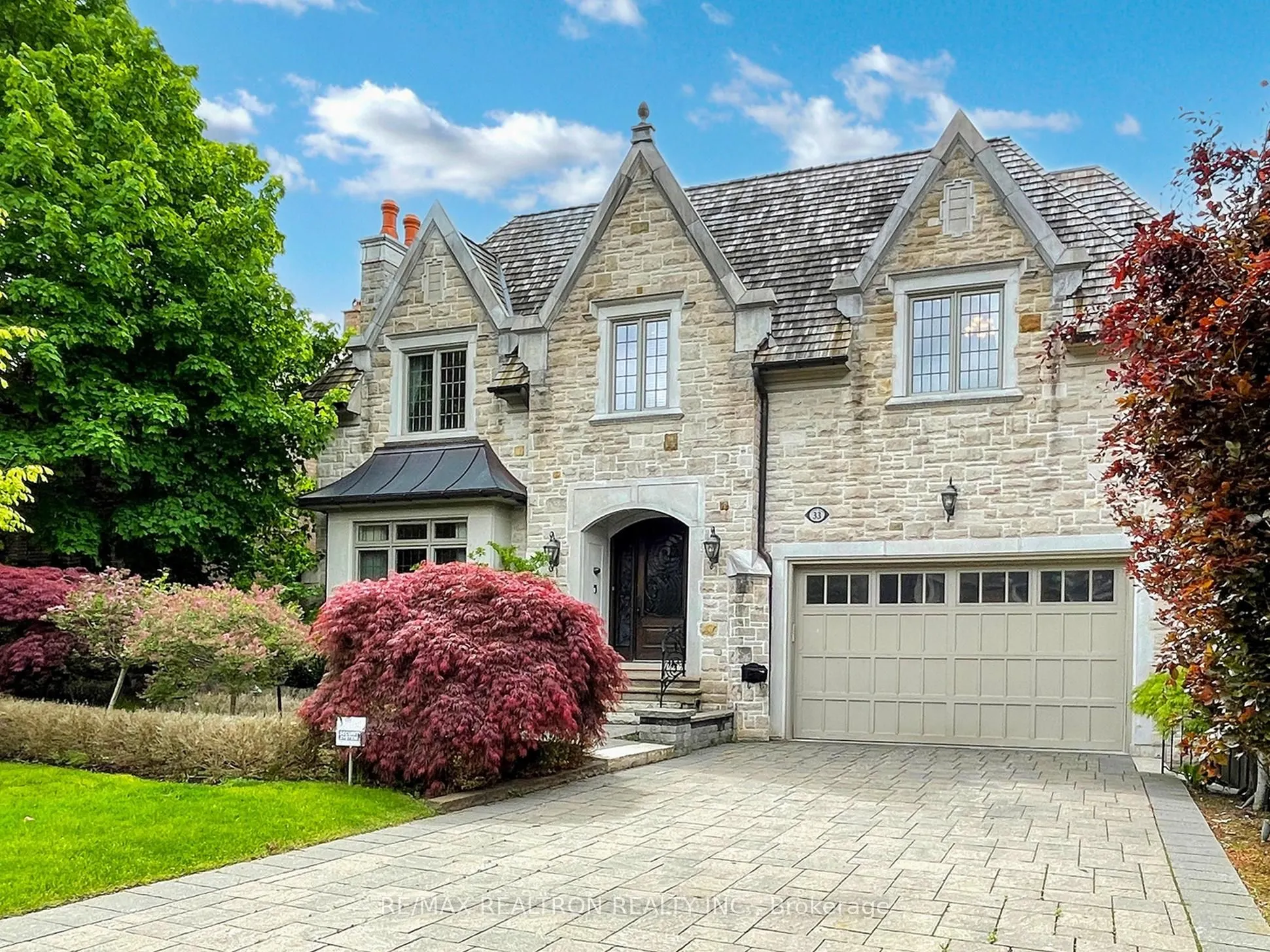 33 Owen Boulevard