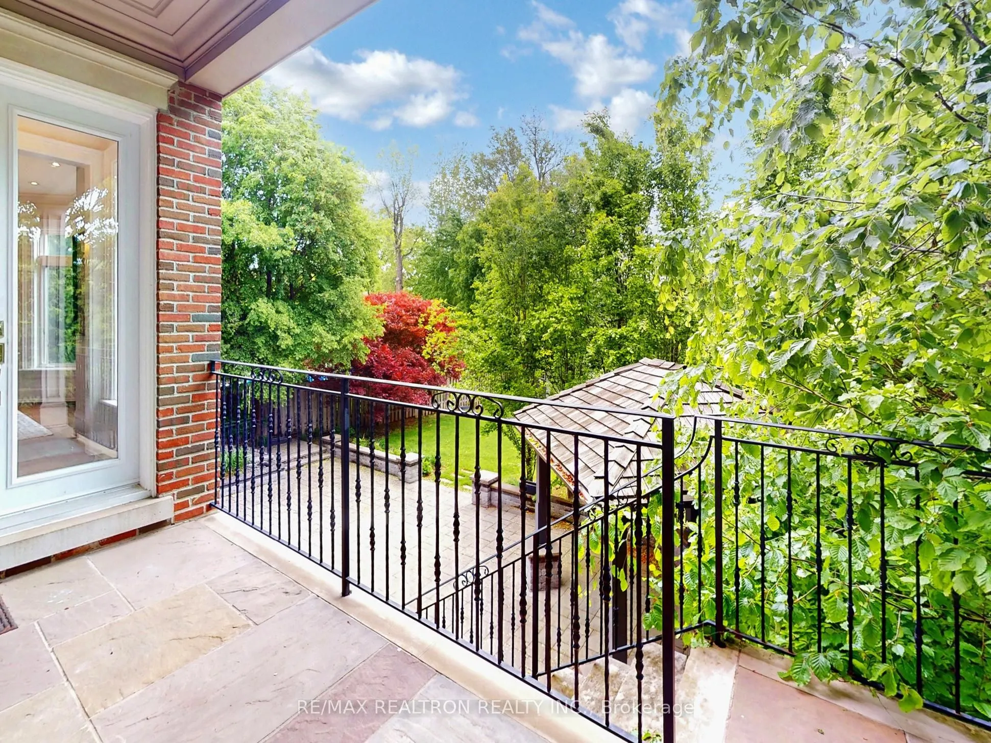 33 Owen Boulevard