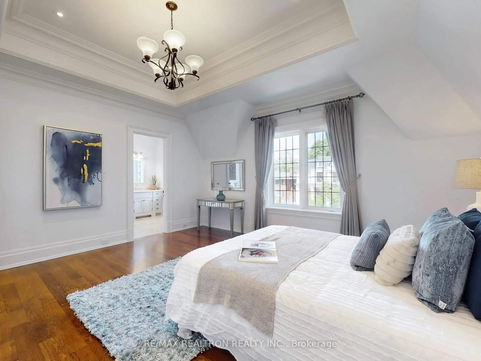 33 Owen Boulevard