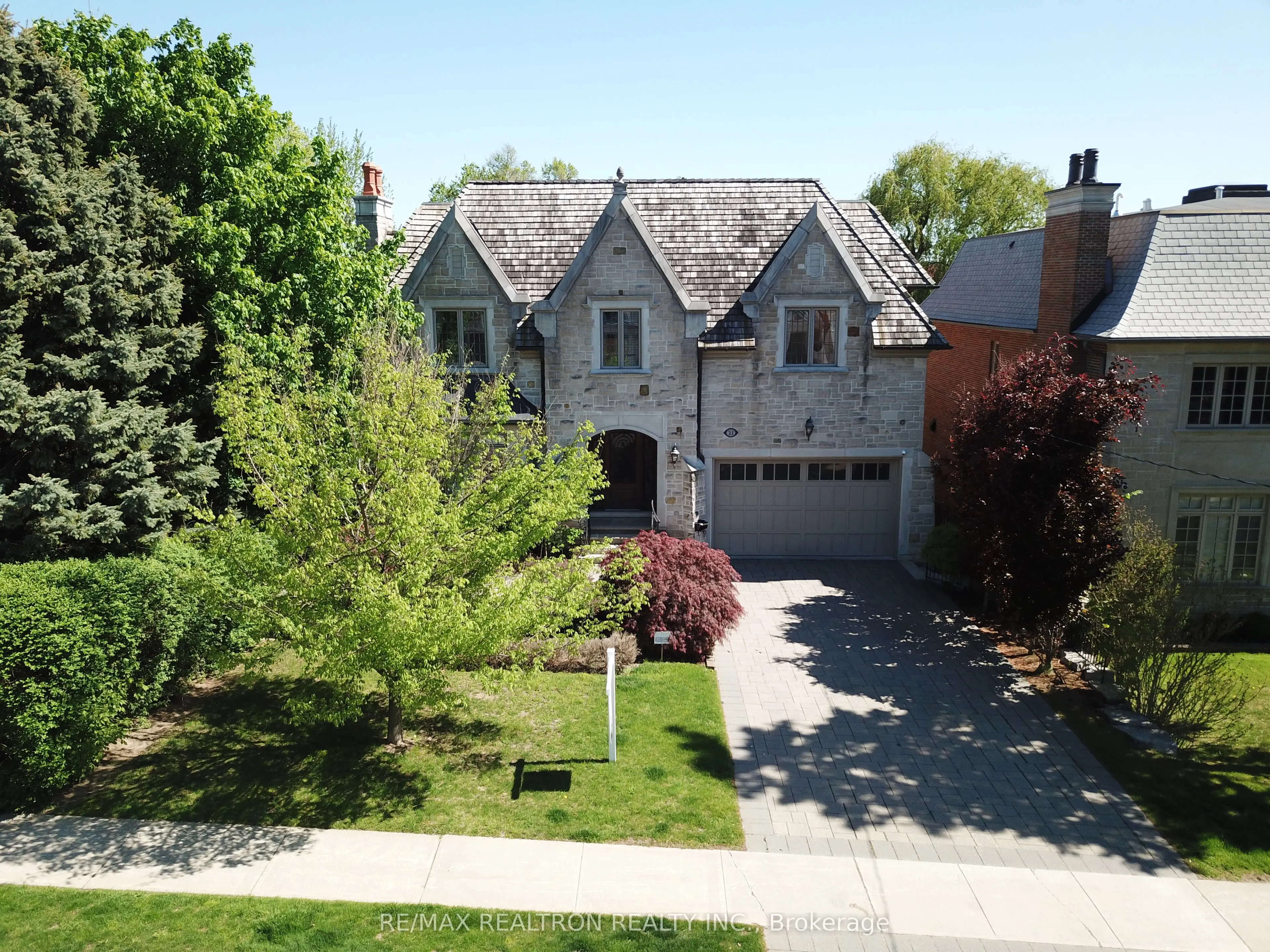 33 Owen Boulevard